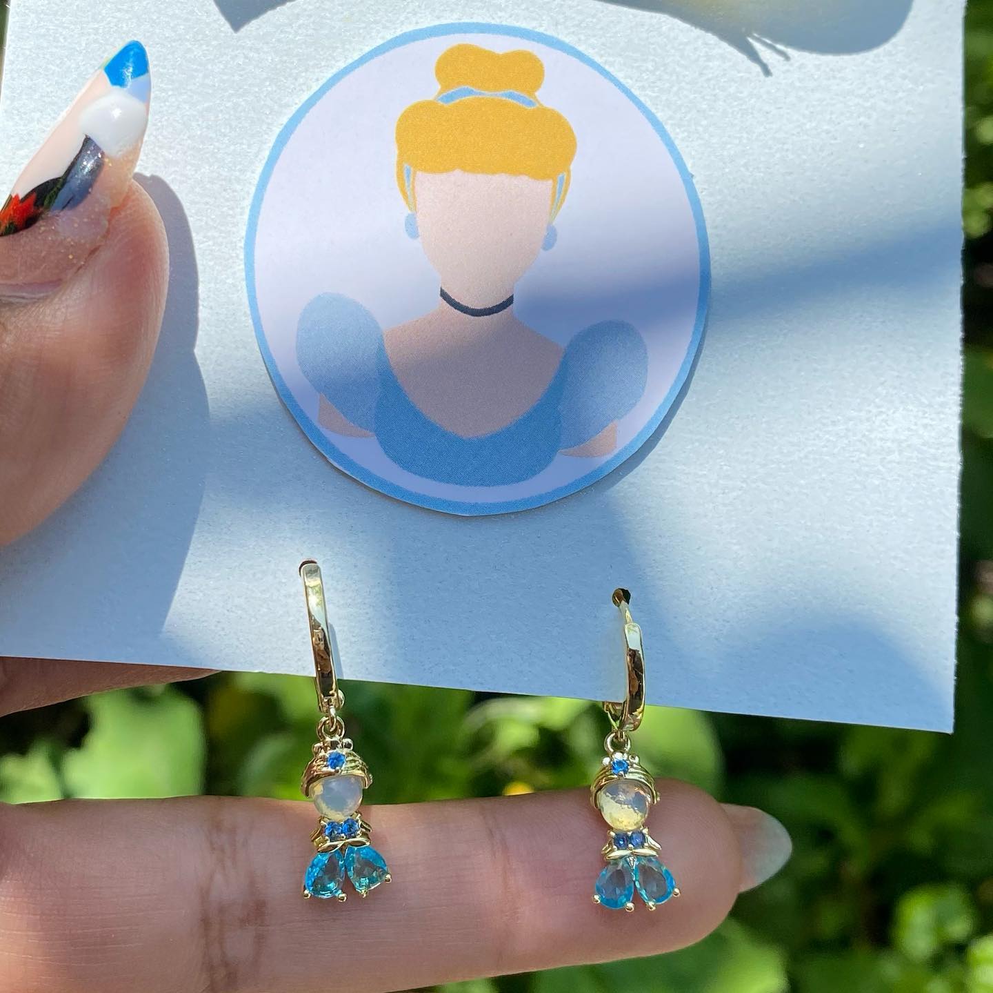 Aretes Huggies Cenicienta