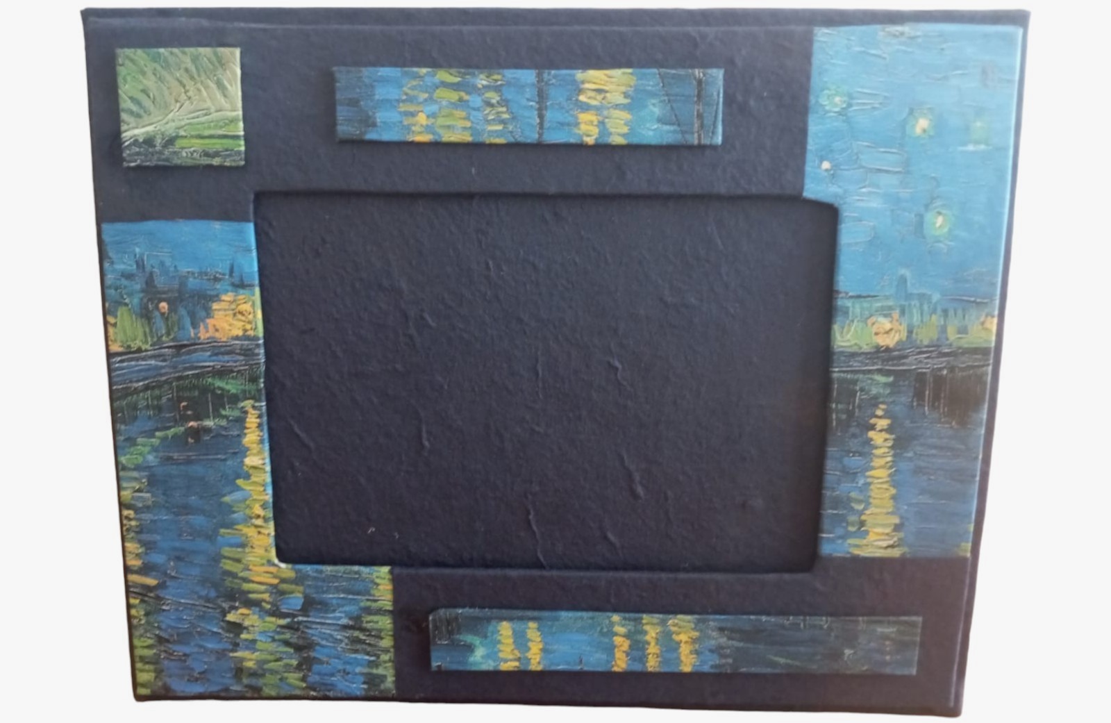 Cornice artigianale ispirata al dipinto "Notte stellata sul Rodano" di Van Gogh