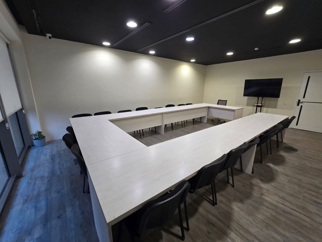 Conference Room (15 - 20 people)