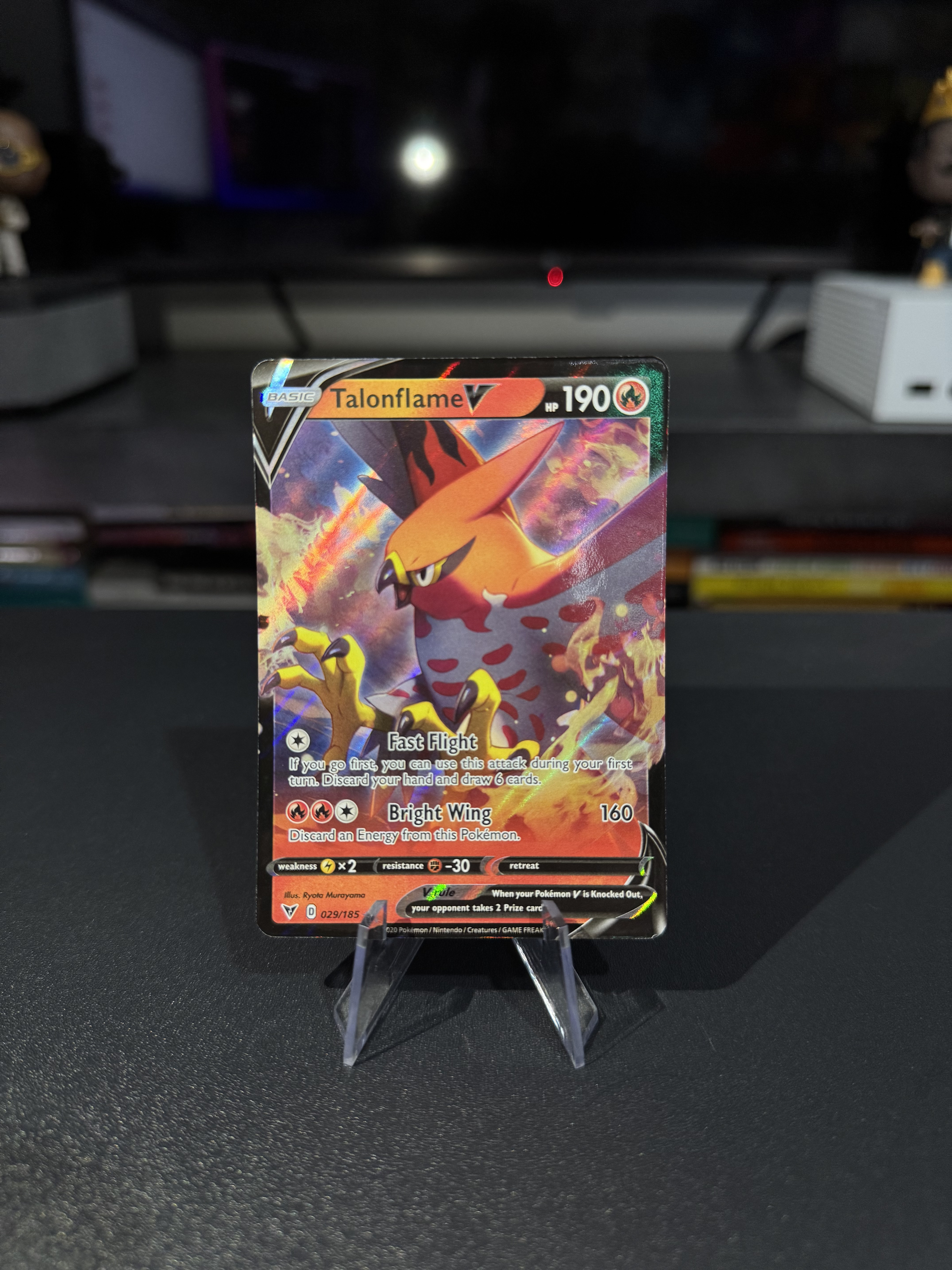 Talonflame V - Vivid Voltage