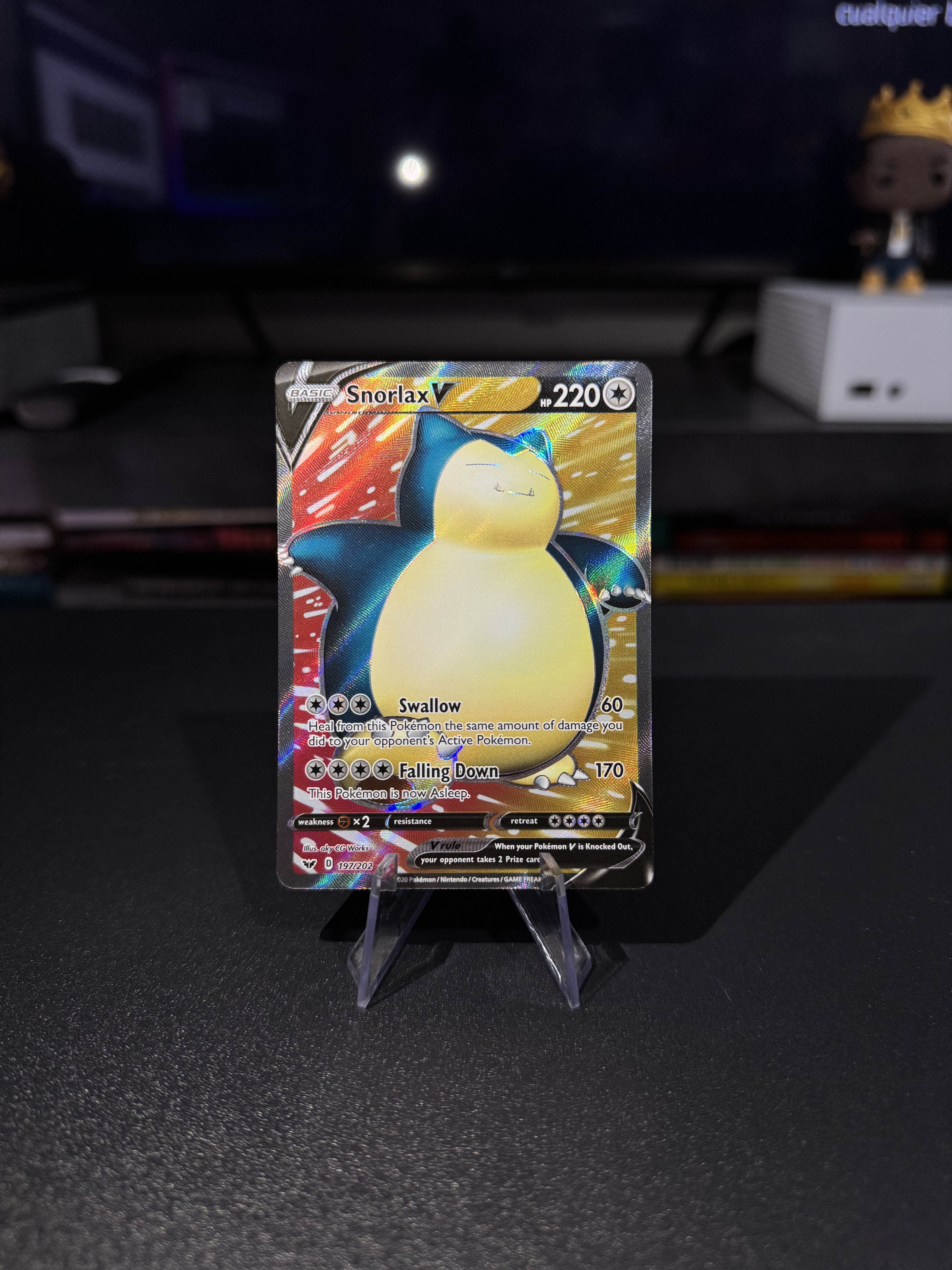 Snorlax V - Sword & Shield Base Set