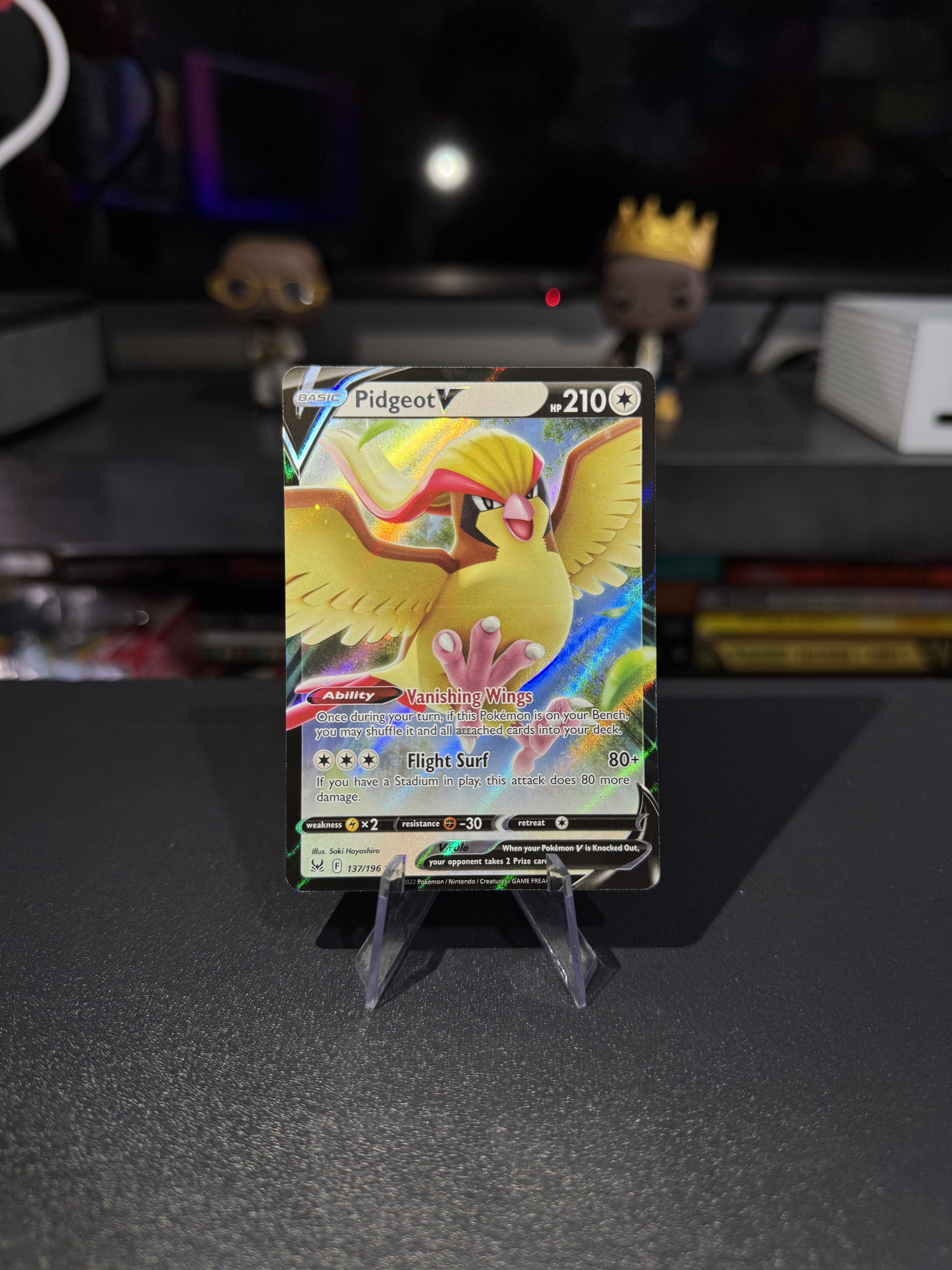 Pidgeot V - Lost Origin 