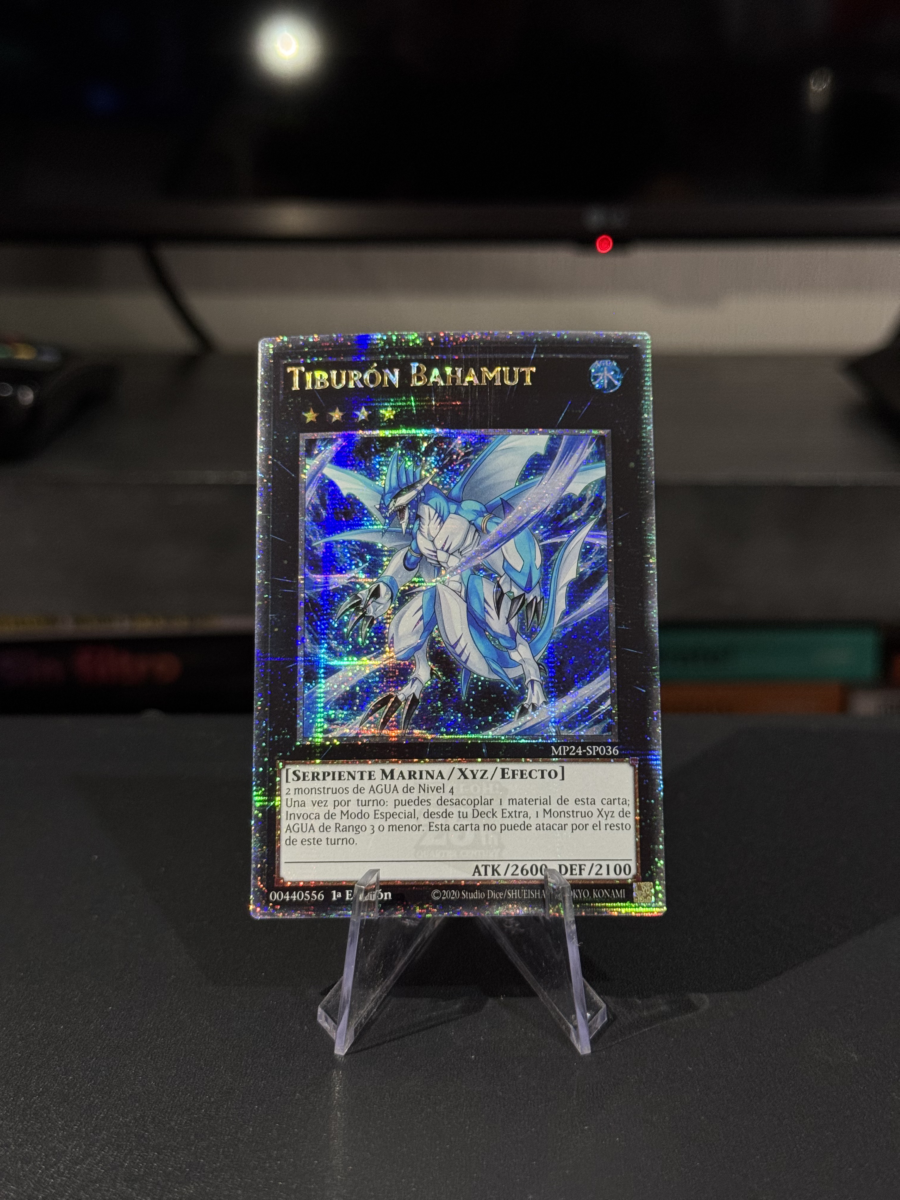 Bahamut Shark - Dueling Mirrors 