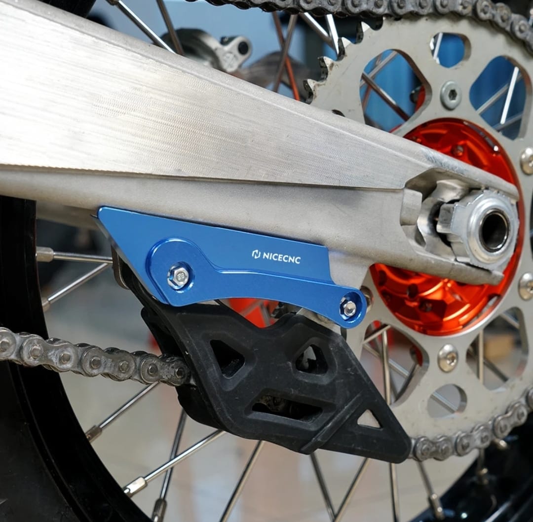 Protector de guía de cadena azul