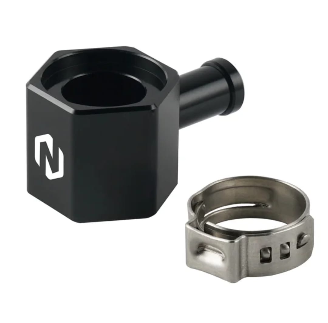 Conector de tanque de combustible Negro