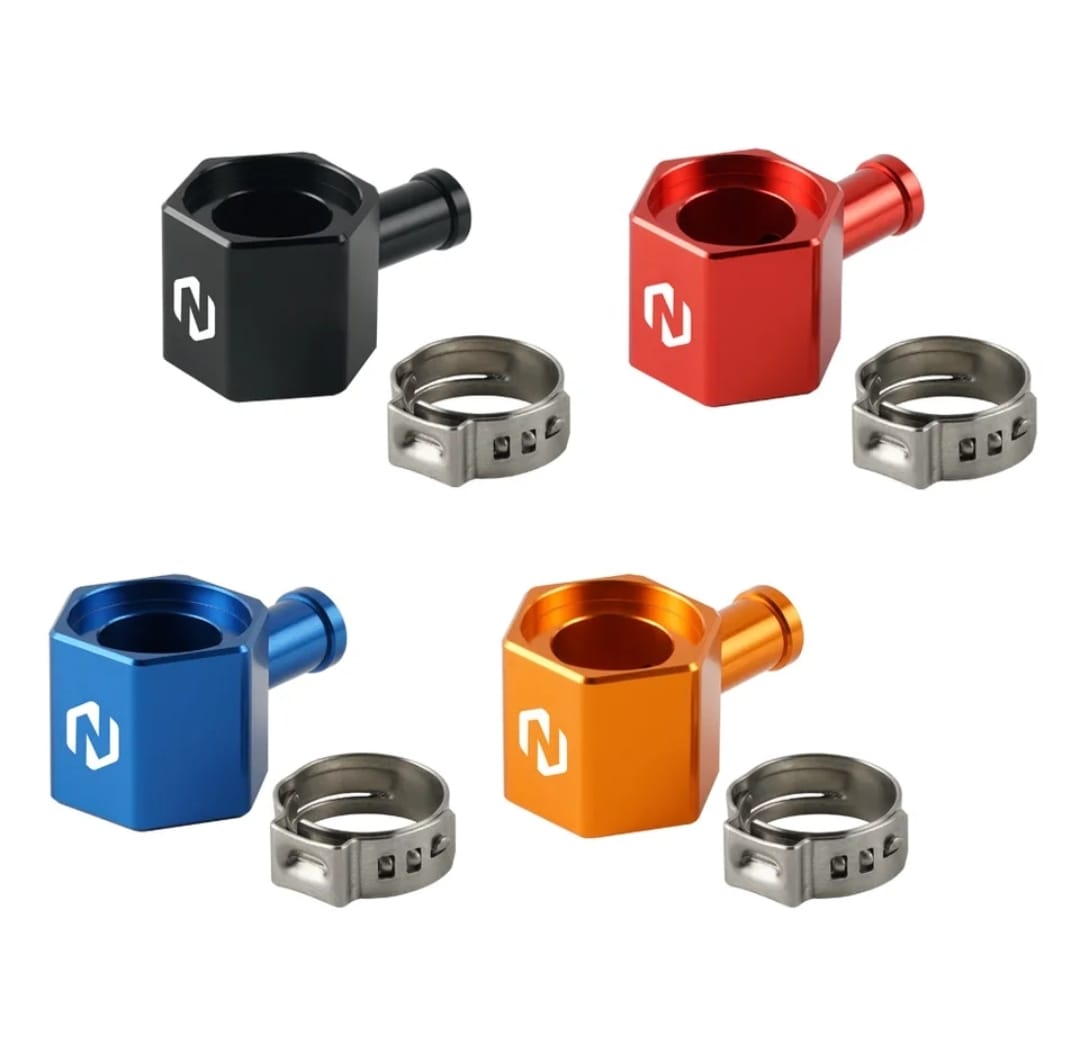 Conector de tanque de combustible Negro