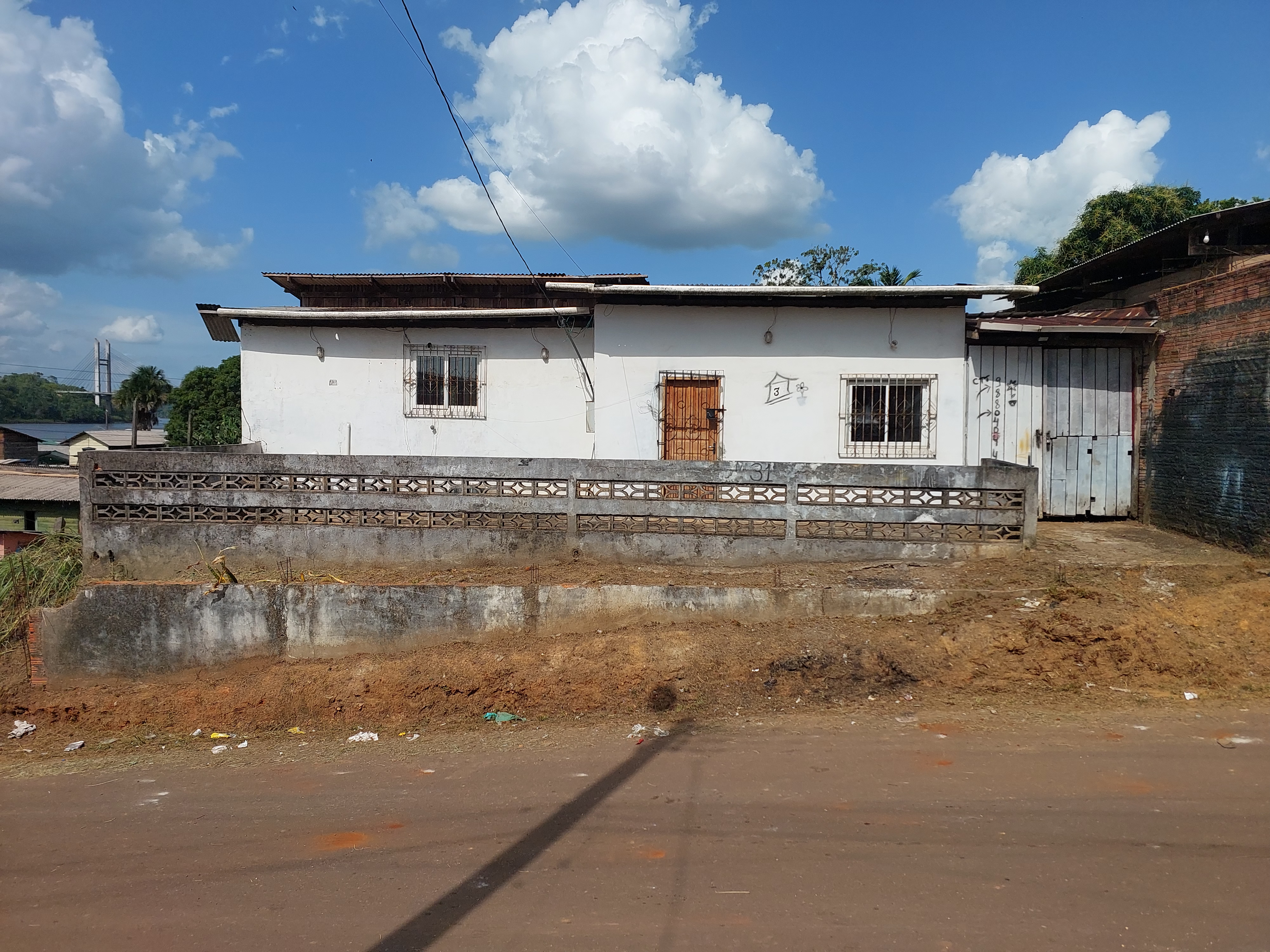 Casa Avenida Palikú, Bairro Nova Esperança, Oiapoque – AP