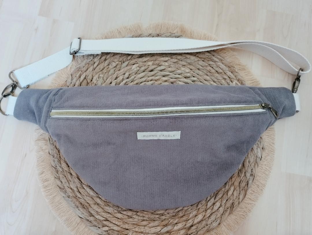 Sac banane en velours taupe taille maxi