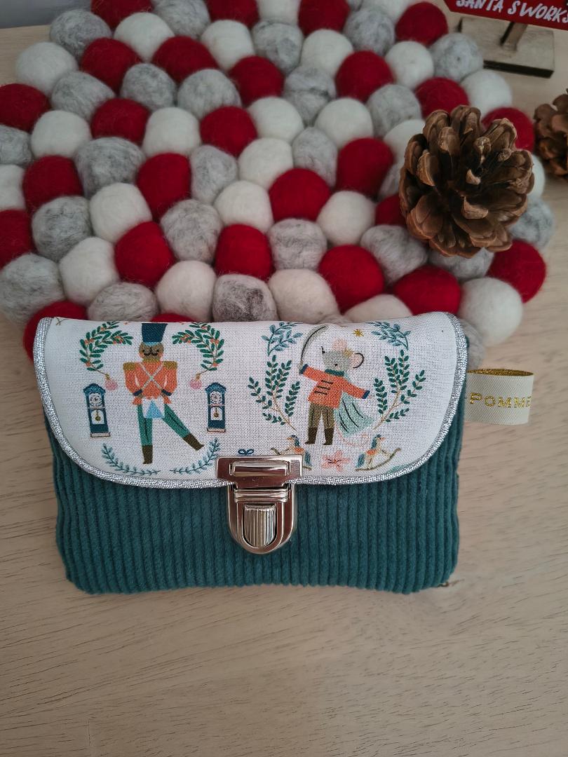 Pochette attache-cartable blanche et verte