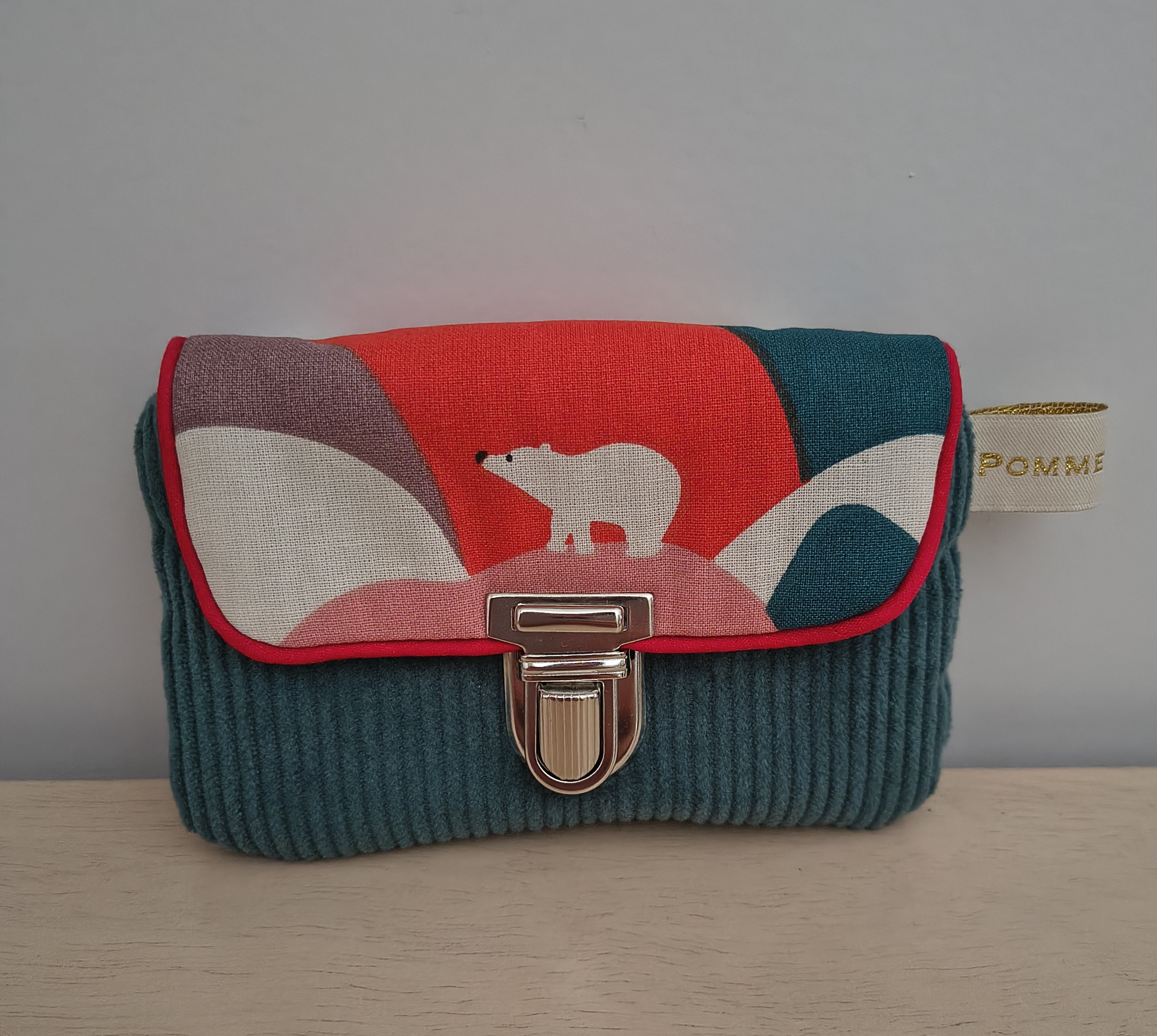 Pochette attache-cartable ours debout petit modlèle