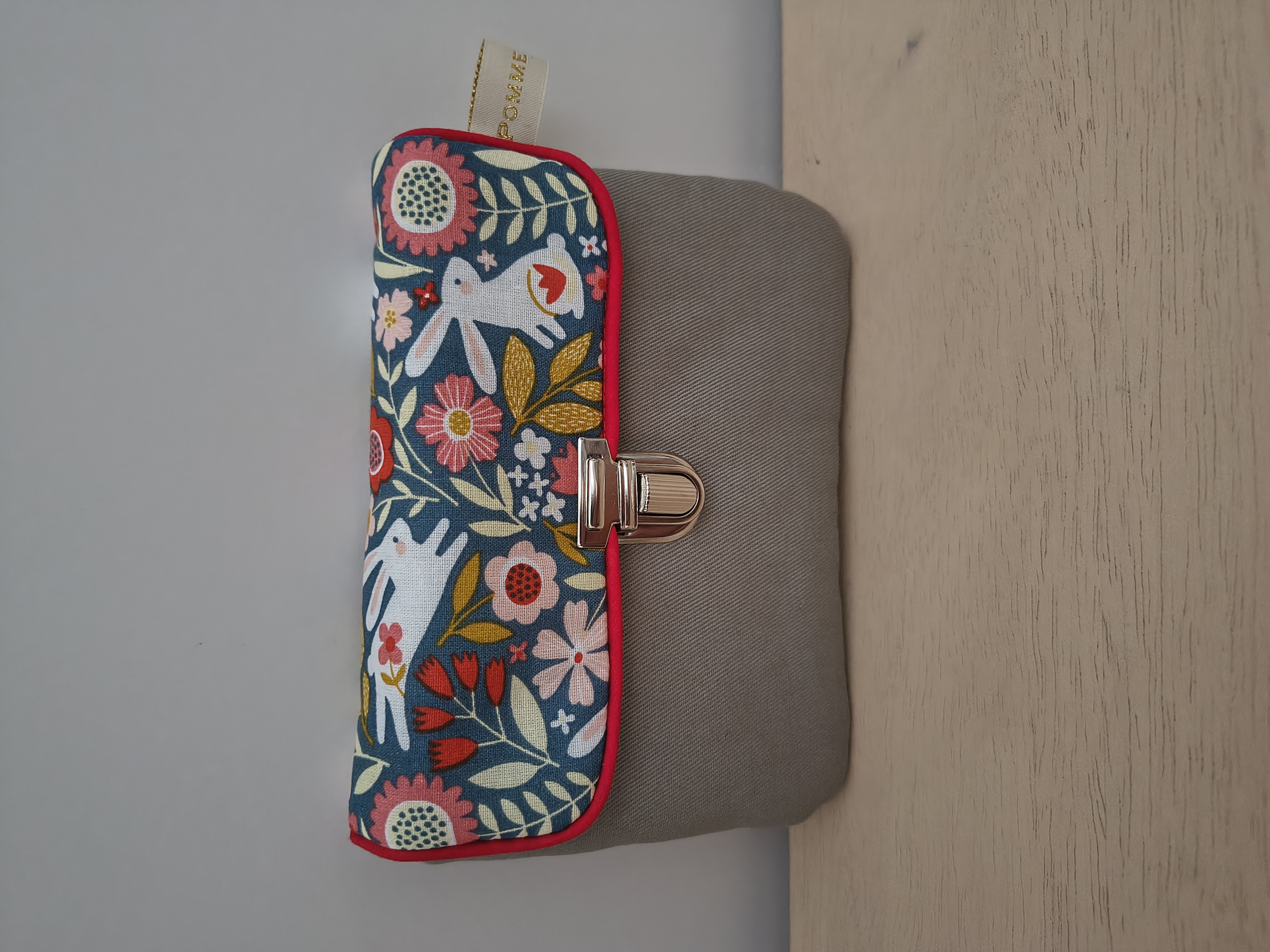 Pochette attache-cartable lapin taille moyenne