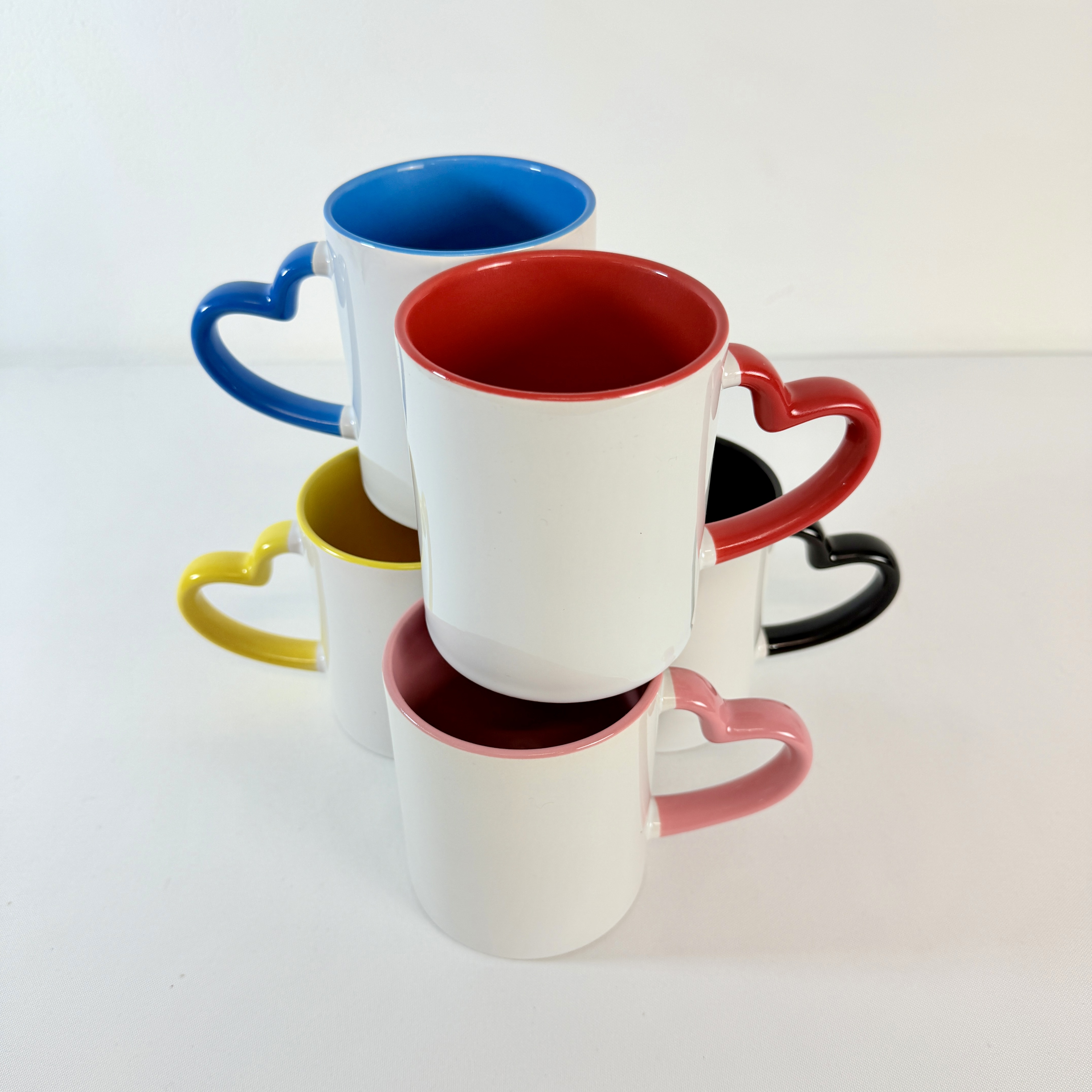 Taza asa corazón de color personalizable