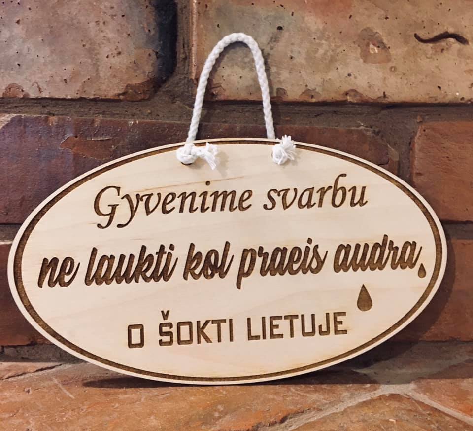 Lentelė su užrašu Nr. 7