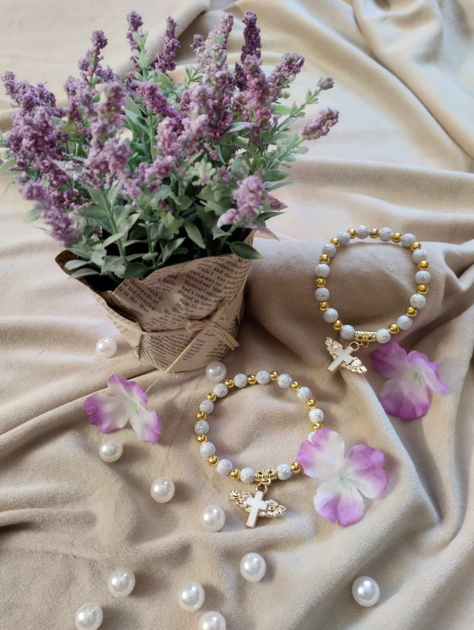 Apyrankė su angelo sparnais