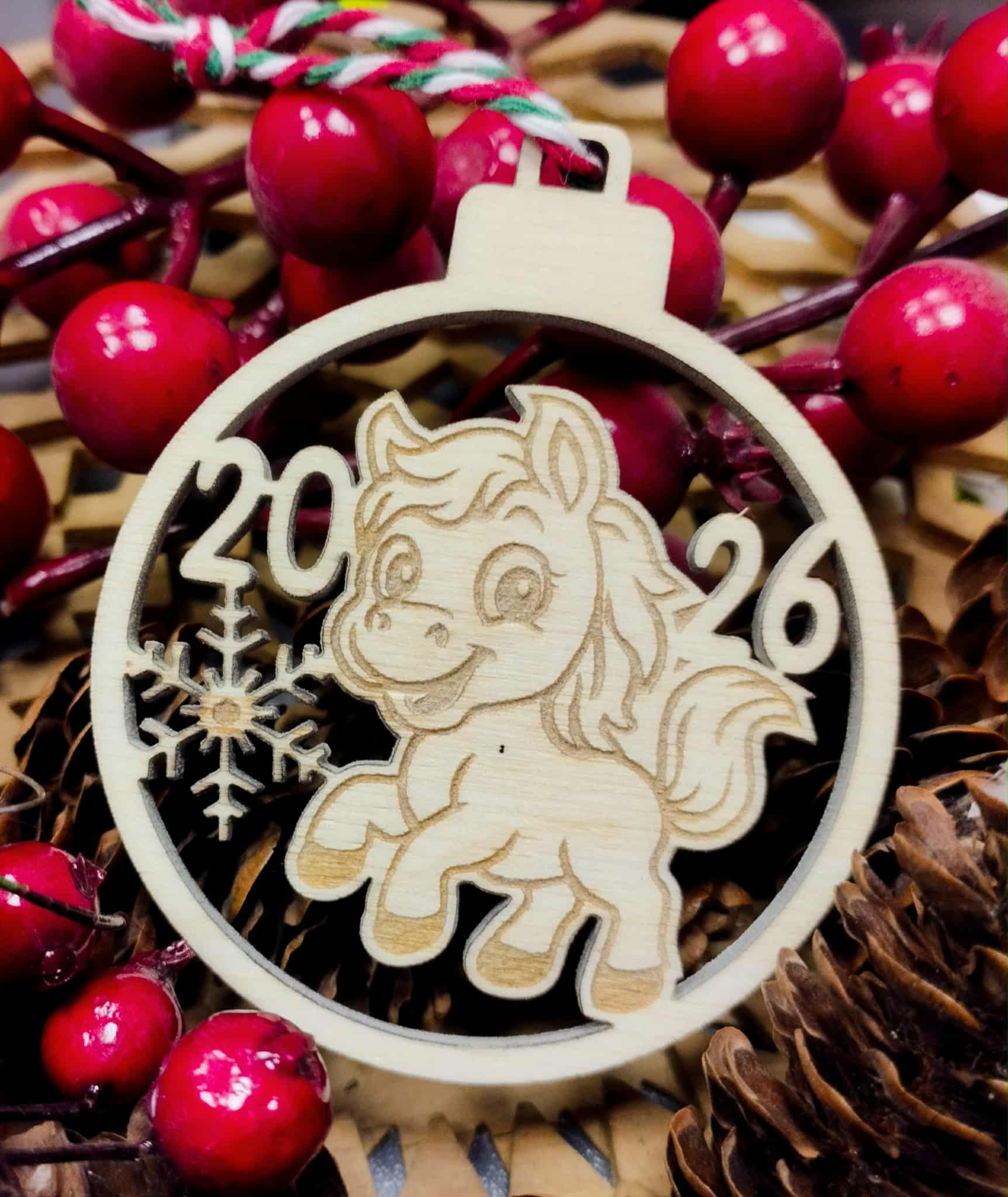 Medinis kalėdinis eglutės žaisliukas arkliukas Nr.3