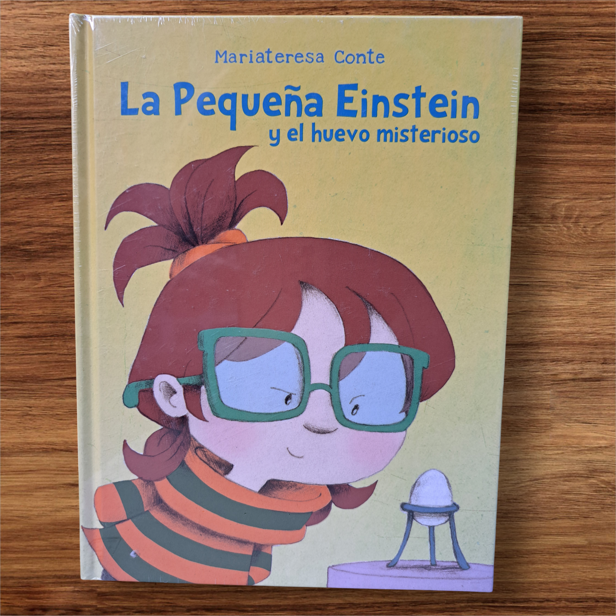 La Pequeña Einstein y el huevo misterioso