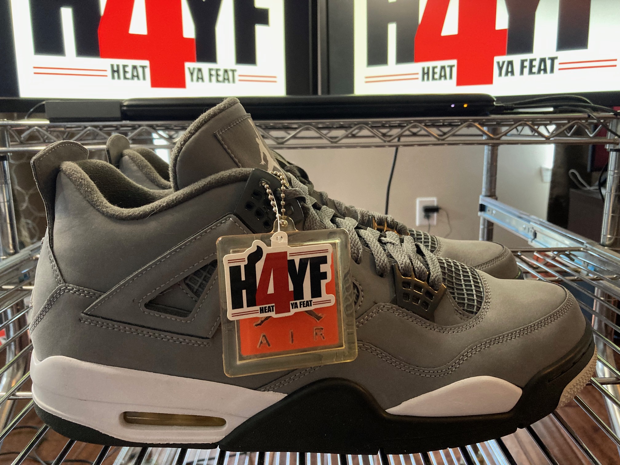 Air Jordan 4 “Columbia” Sz 13