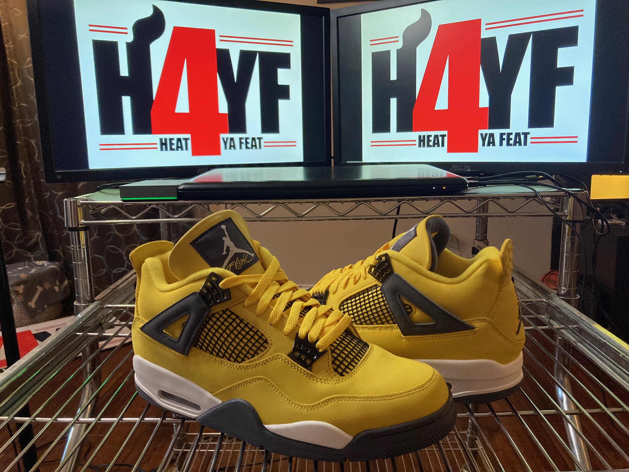 Air Jordan IV "Lightning" Sz 12
