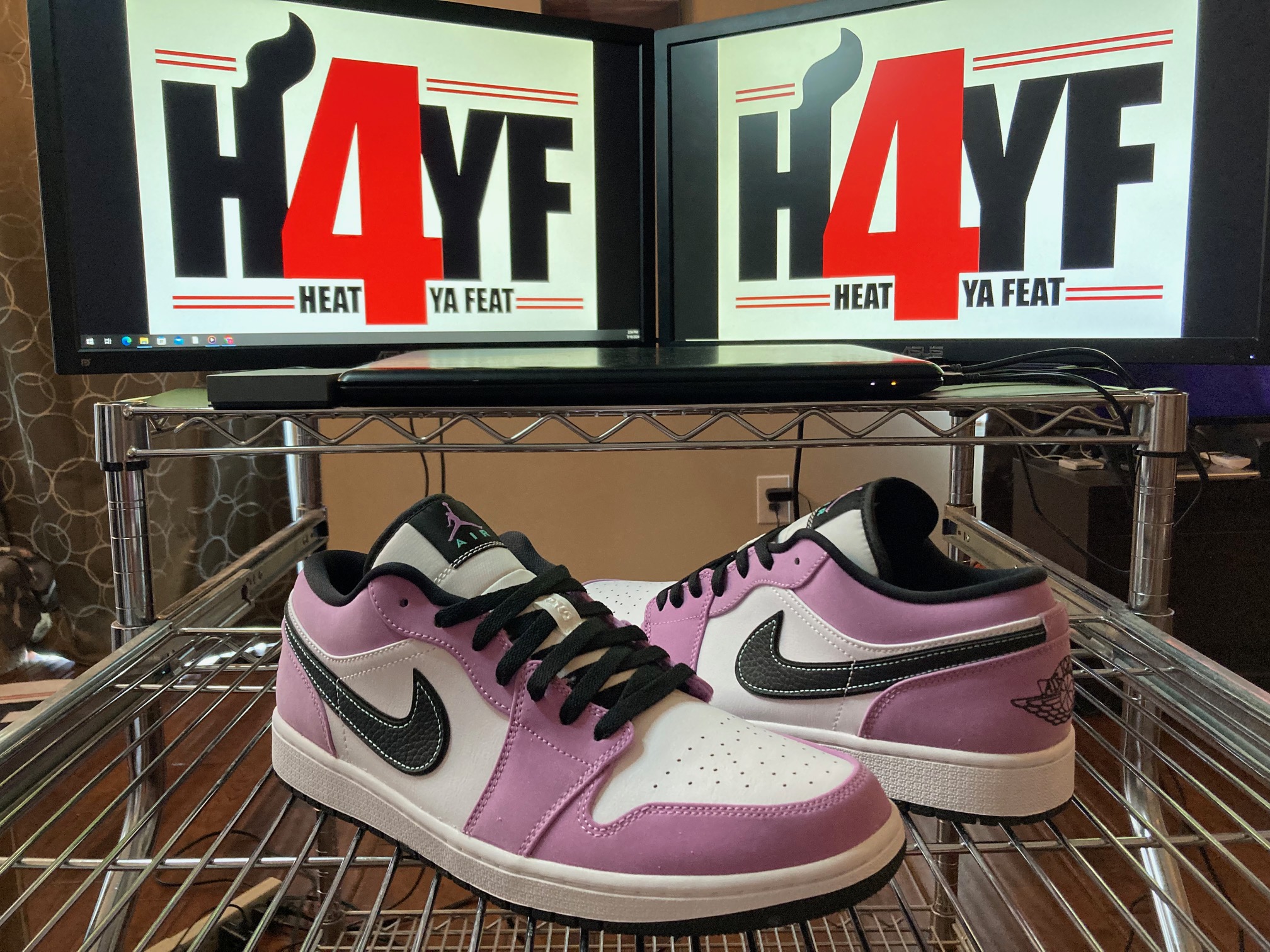 Air Jordan 1 Low "Violet Shock" Sz 12