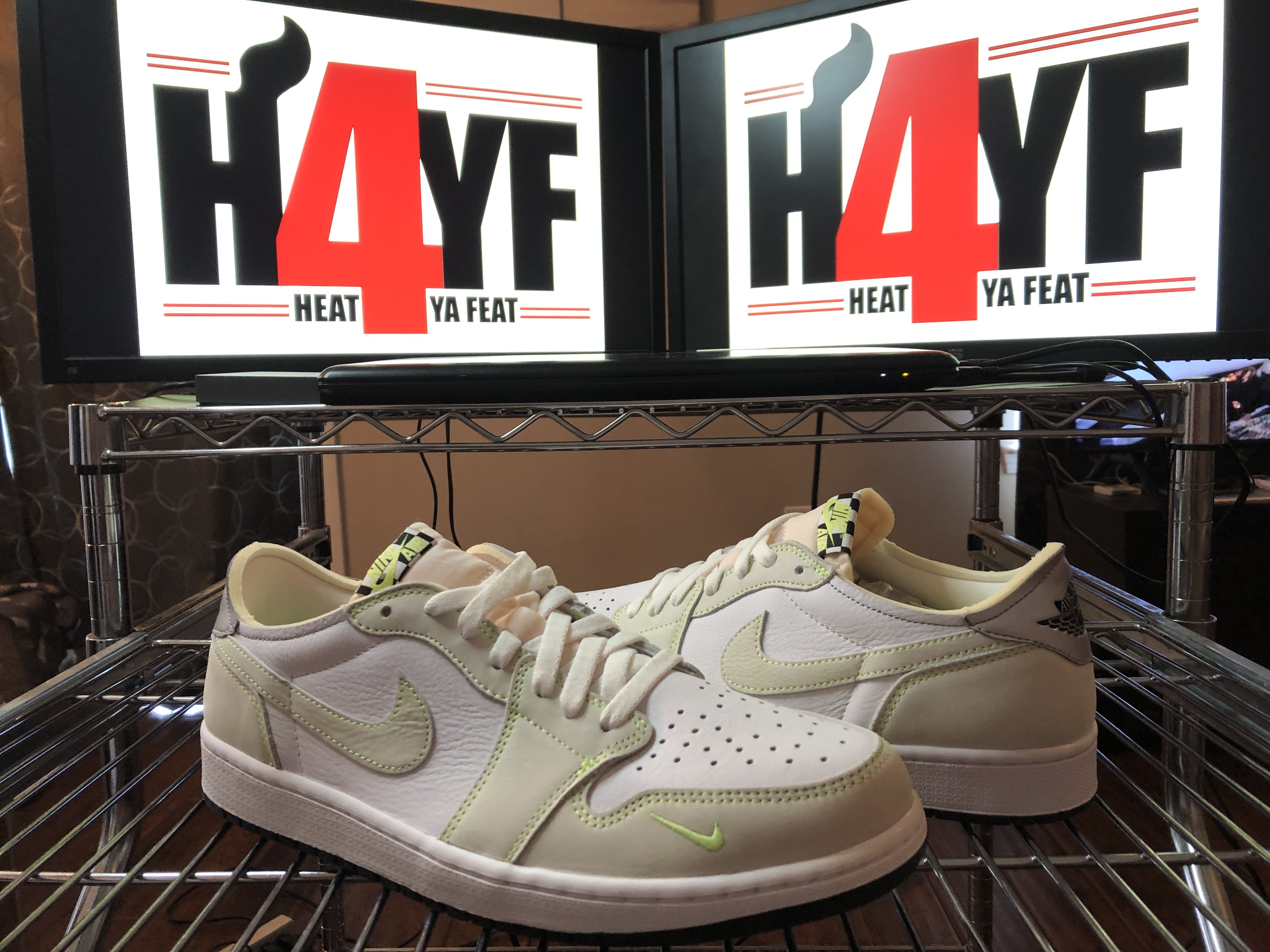 Air Jordan 1 Low OG “Ghost Green” Sz 12