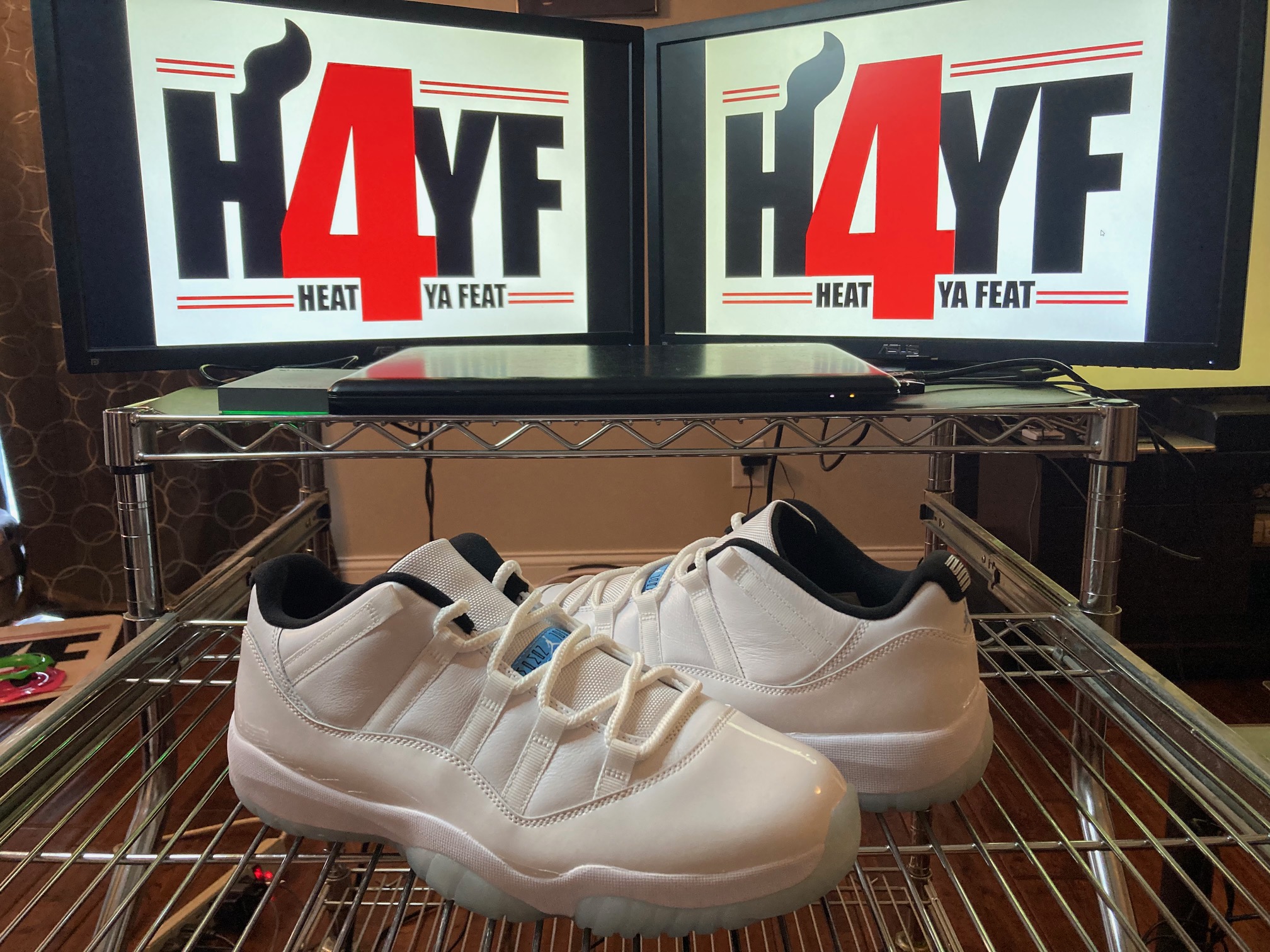 Air Jordan 11 Low “Legend Blue” Sz 12