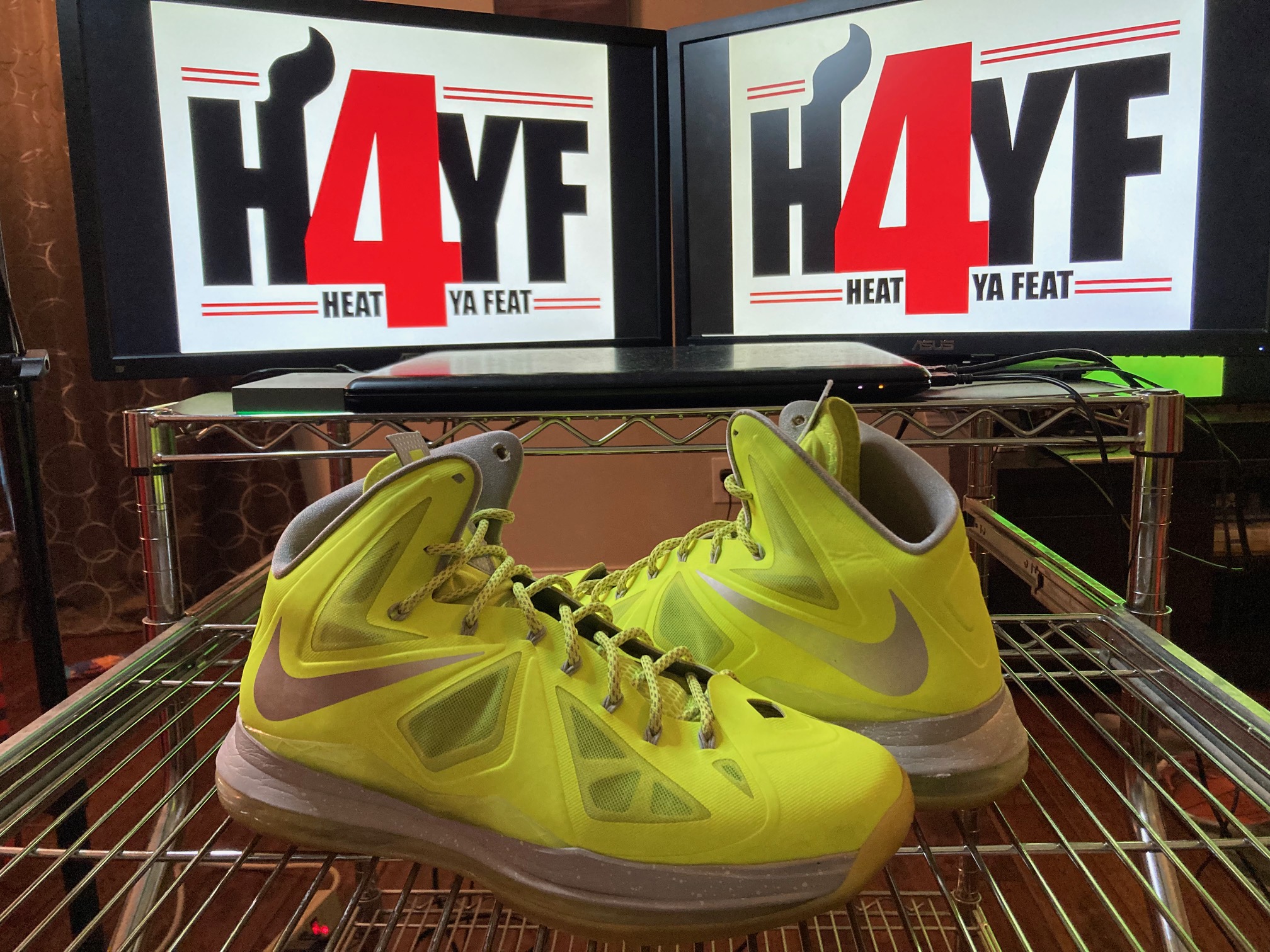 Lebron X "Volt" Sz 12