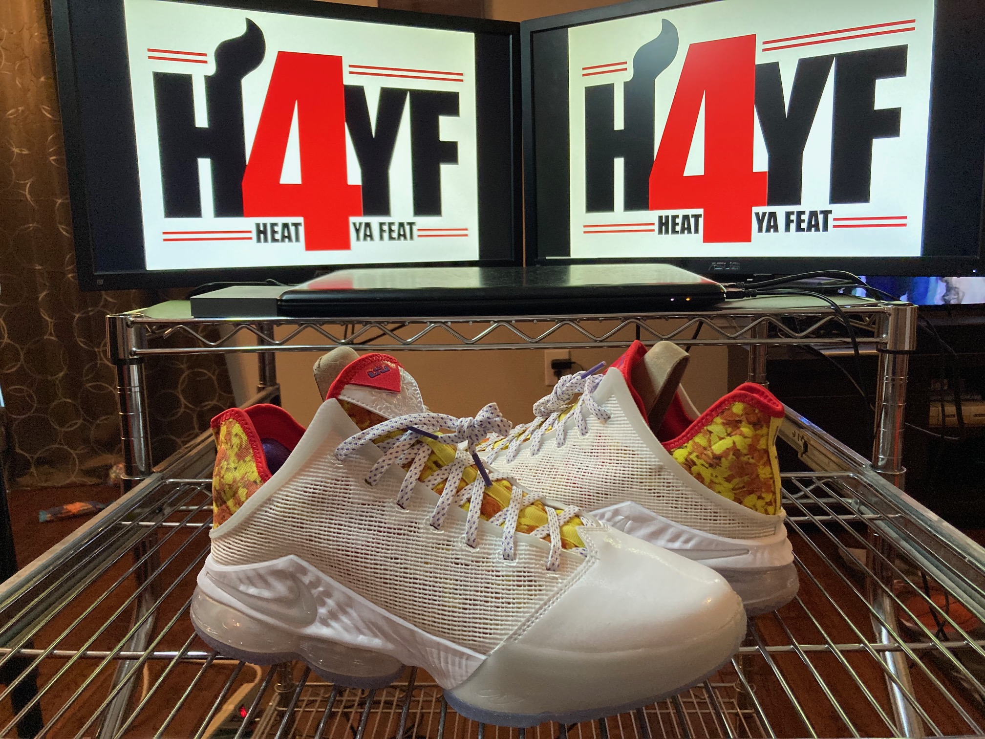 Nike LeBron 19 Low “Magic Fruity Pebbles” Sz 12