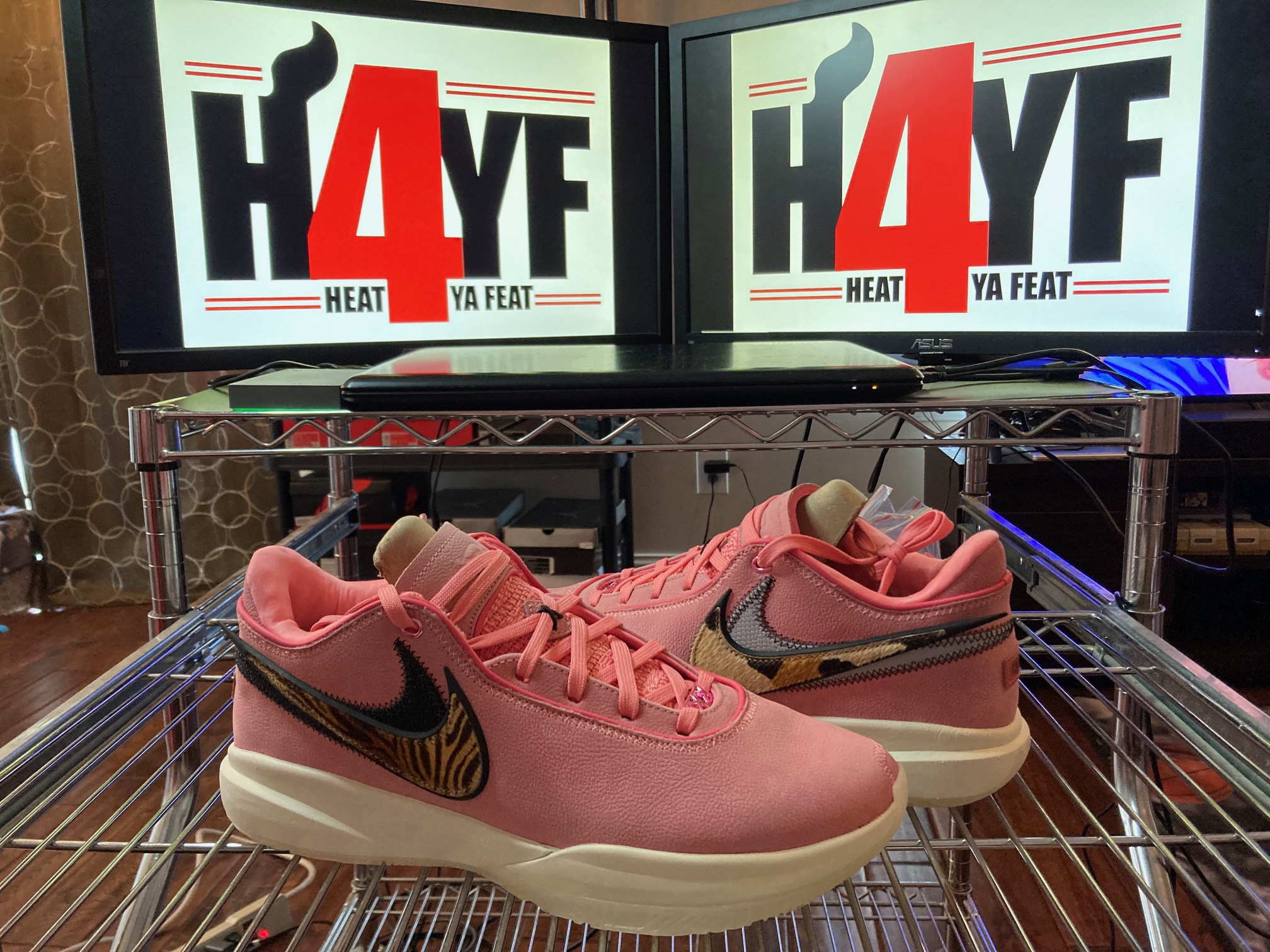 Lebron 20 "South Beast" Sz 12
