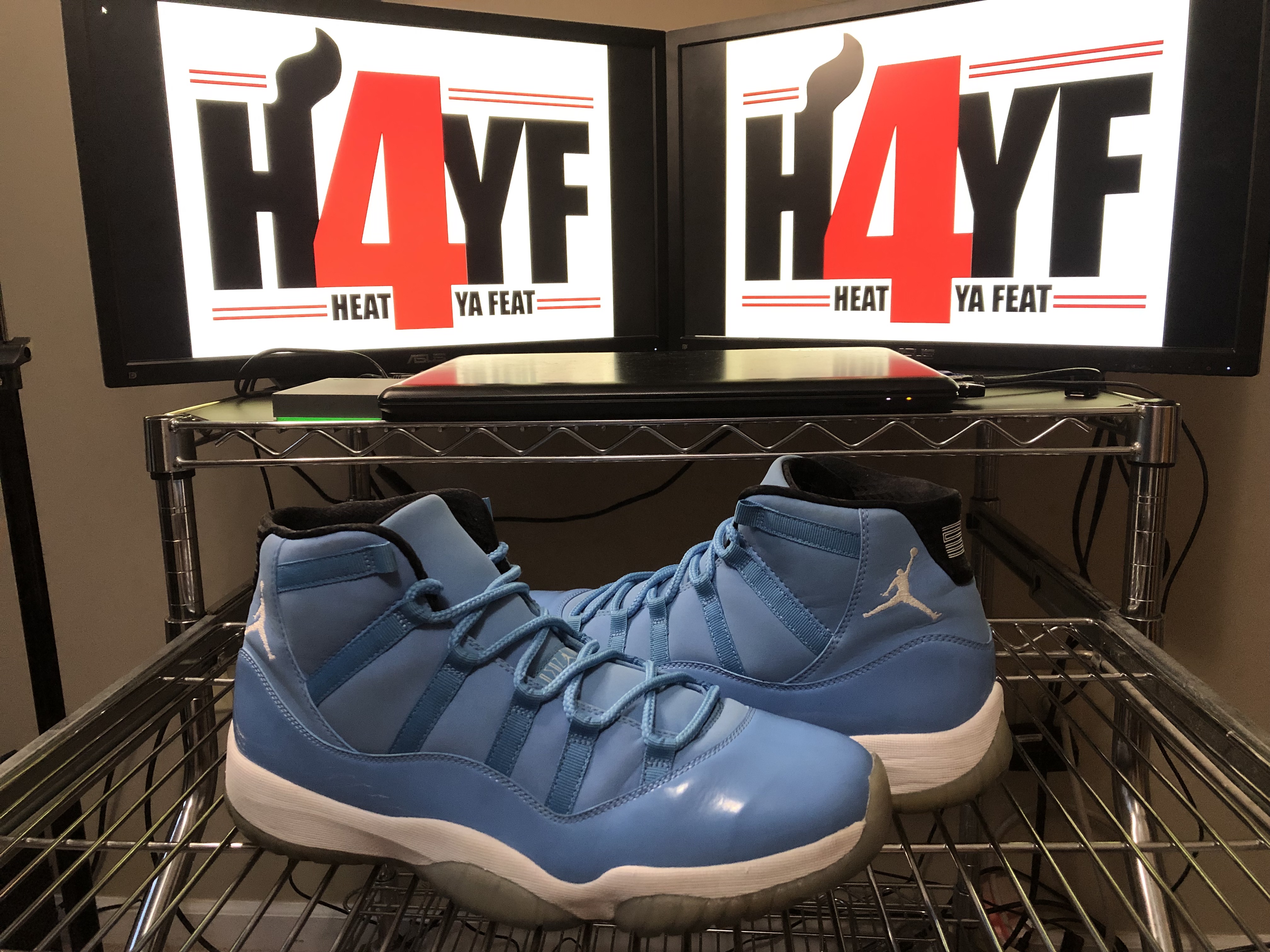 Air Jordan 11 "Pantone" Sz 12