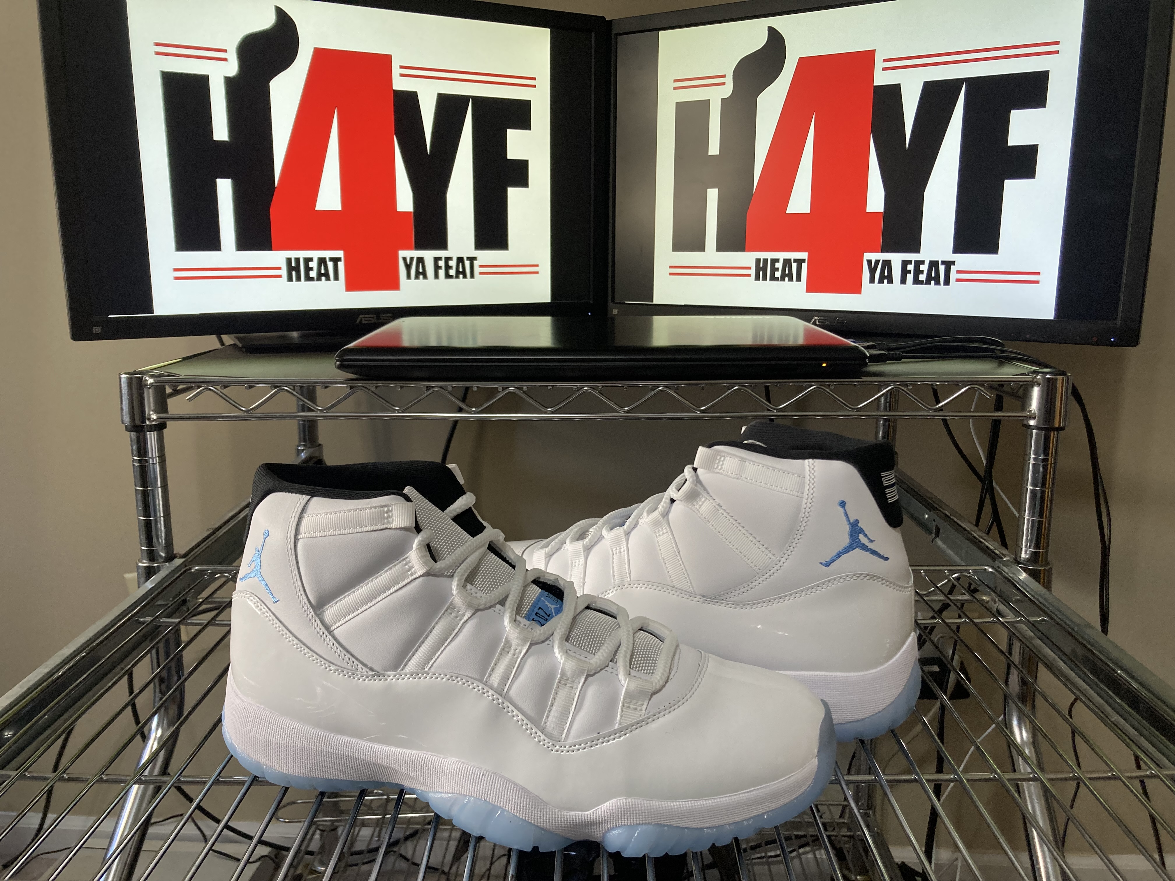 Air Jordan 11 Retro 'Legend Blue' Sz 11.5