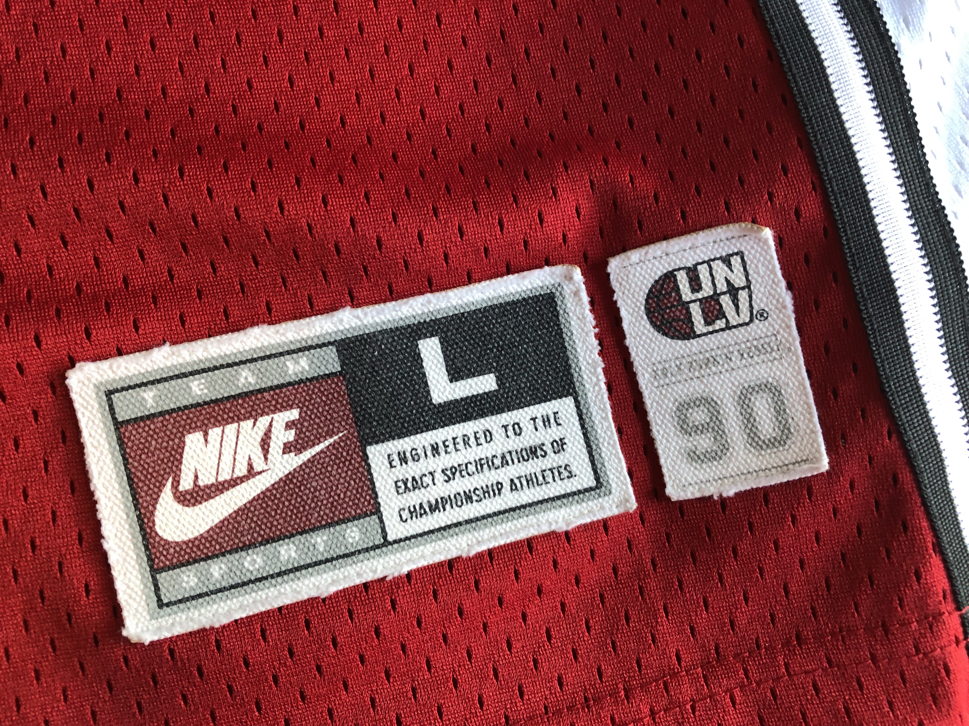 Larry Johnson UNLV #4 Classic Nike Jersey Sz XL