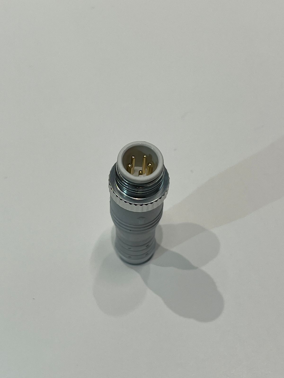Conector macho blanco IP67 5 PIN