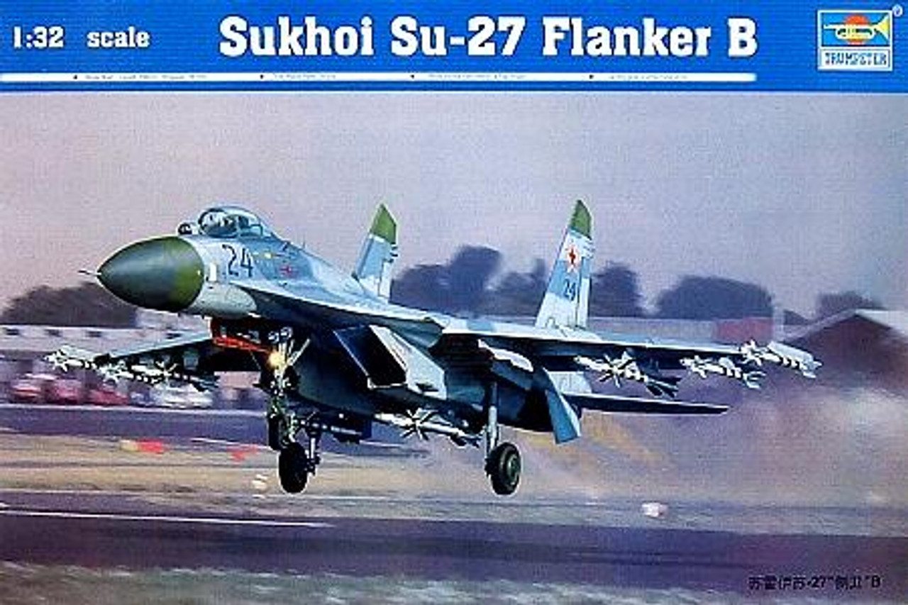 Trumpeter Sukhoi Su-27 Flanker B 1/32