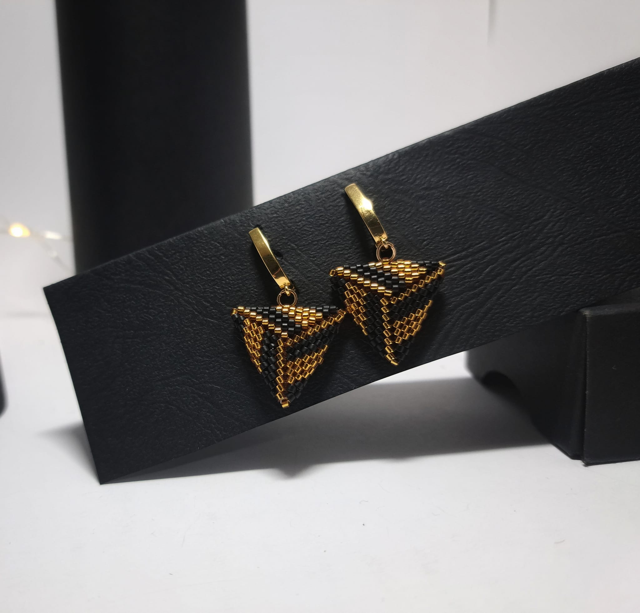 Auskarai Trikampiai (užsegami)