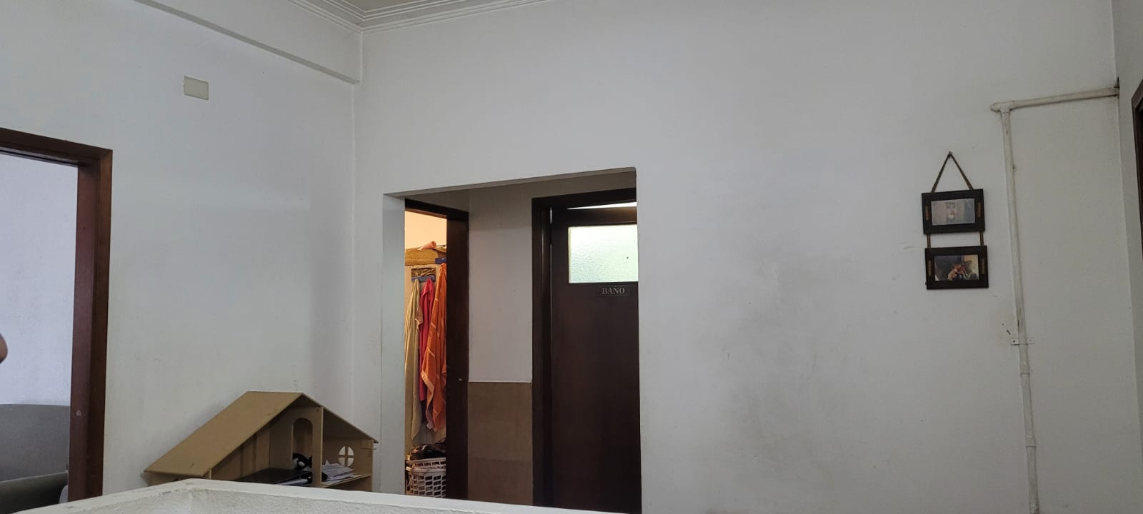 Chalet + dos locales comerciales