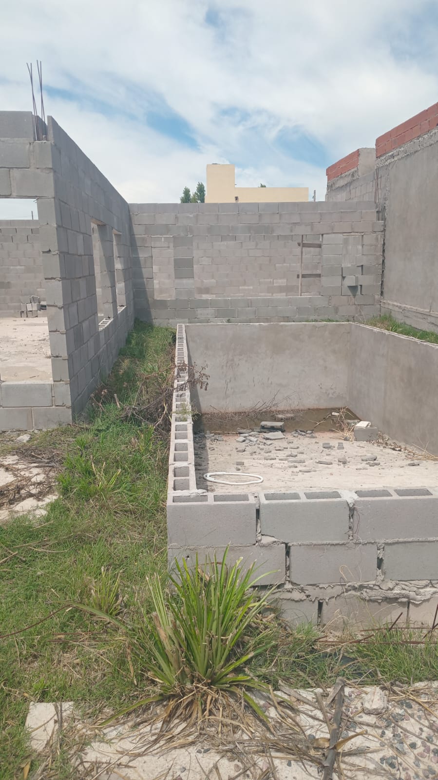 Casa en construccion en Cañuelas, barrio "La Maria Isabel"
