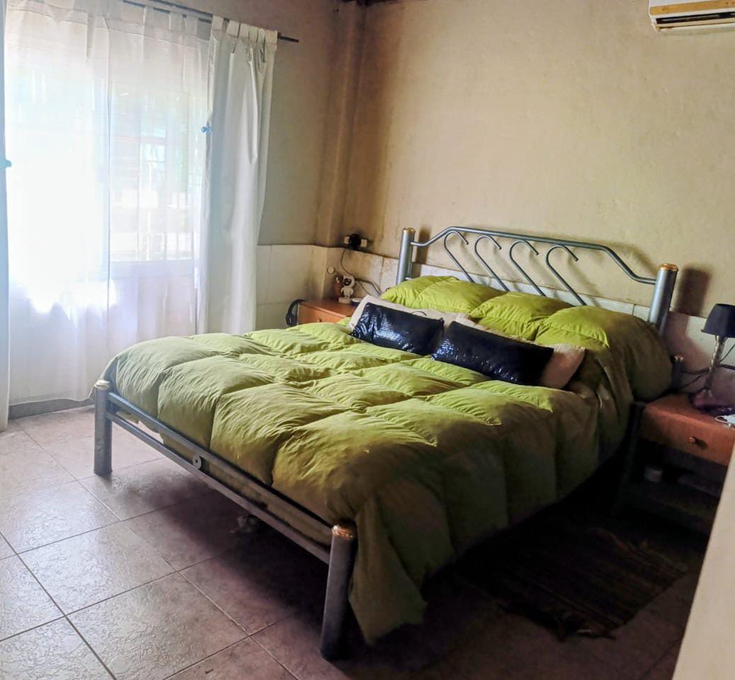 CASA EN SANTA ROSA, CAÑUELAS