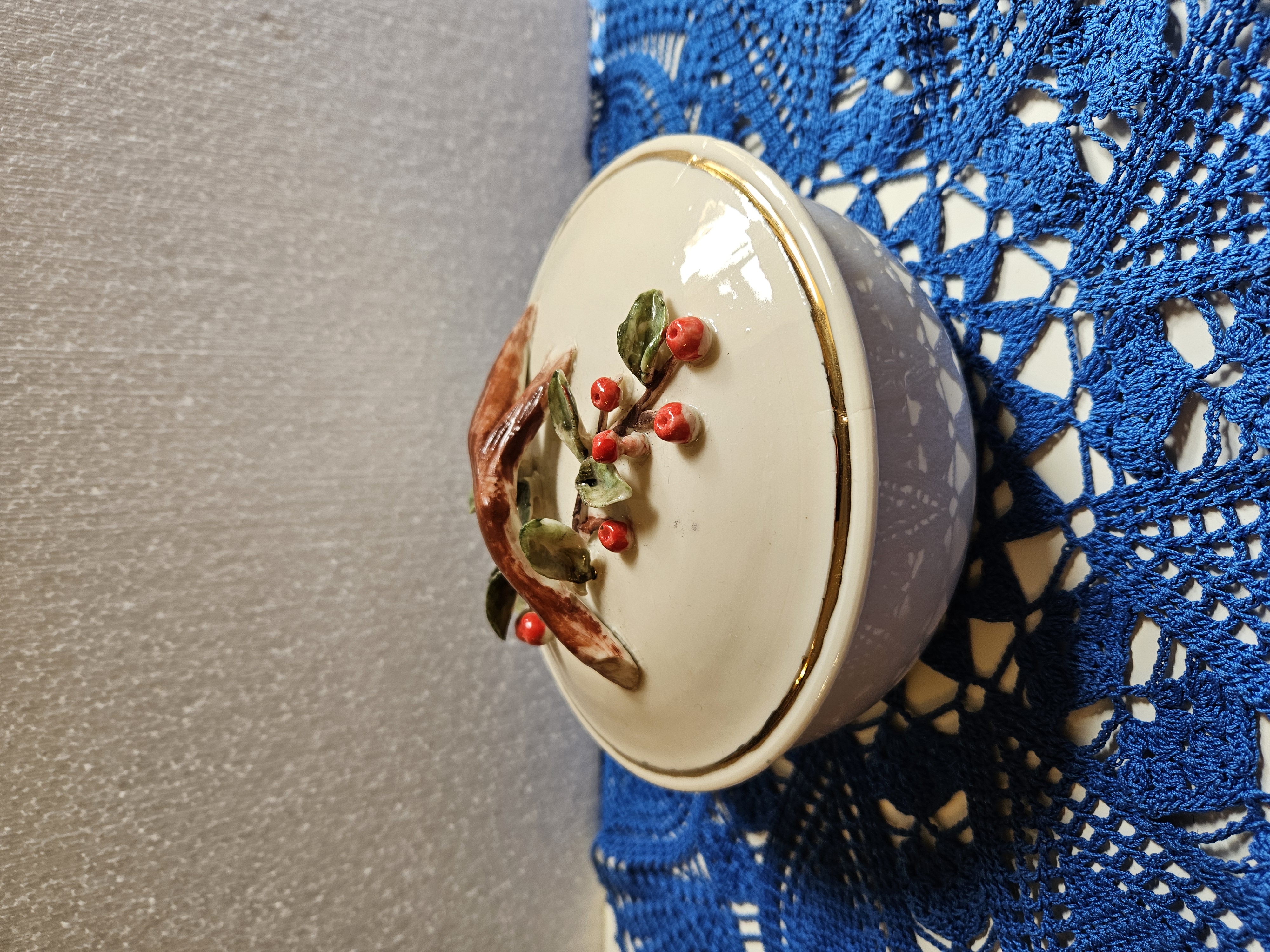 Contenitore in Porcellana con Decoro Naturale