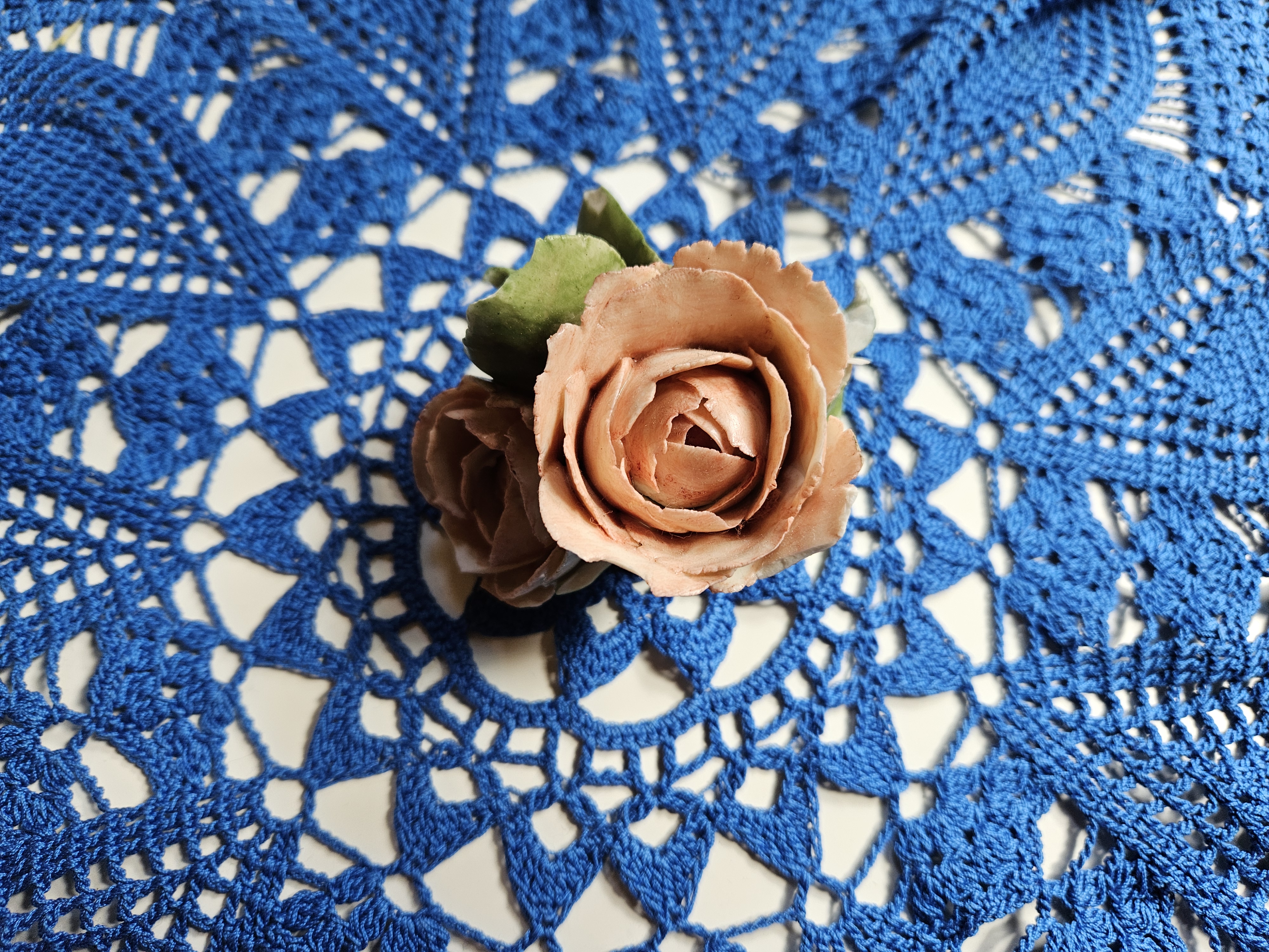 Coppia di Rose Artigianali in Porcellana