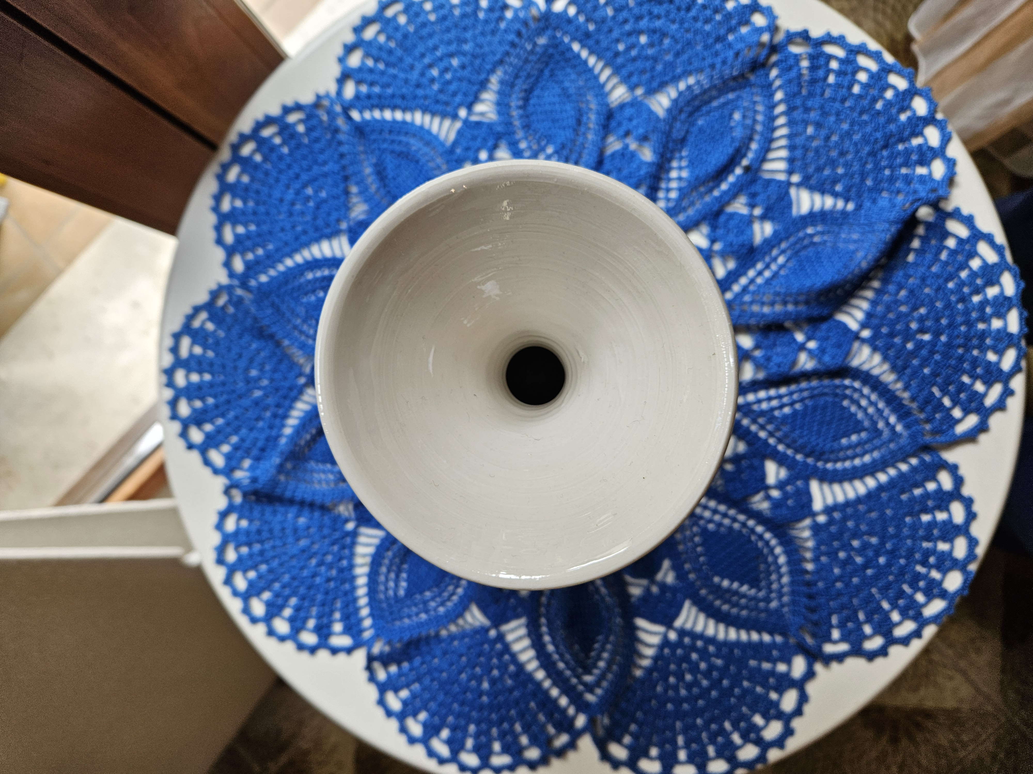 Vaso "Germoglio d'Arte" - Creazione Unica in Porcellana