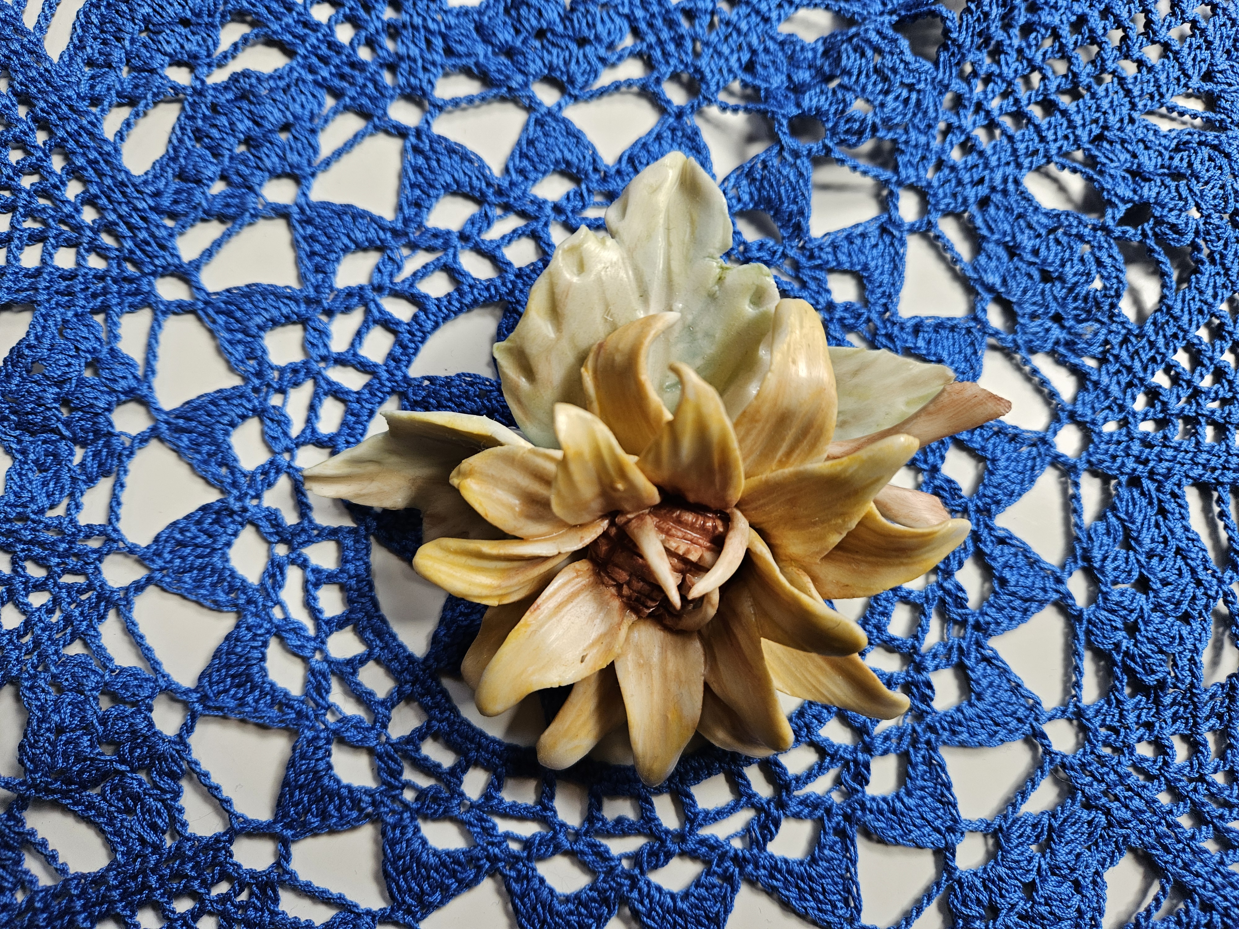 Fiore Solare - Scultura in Porcellana