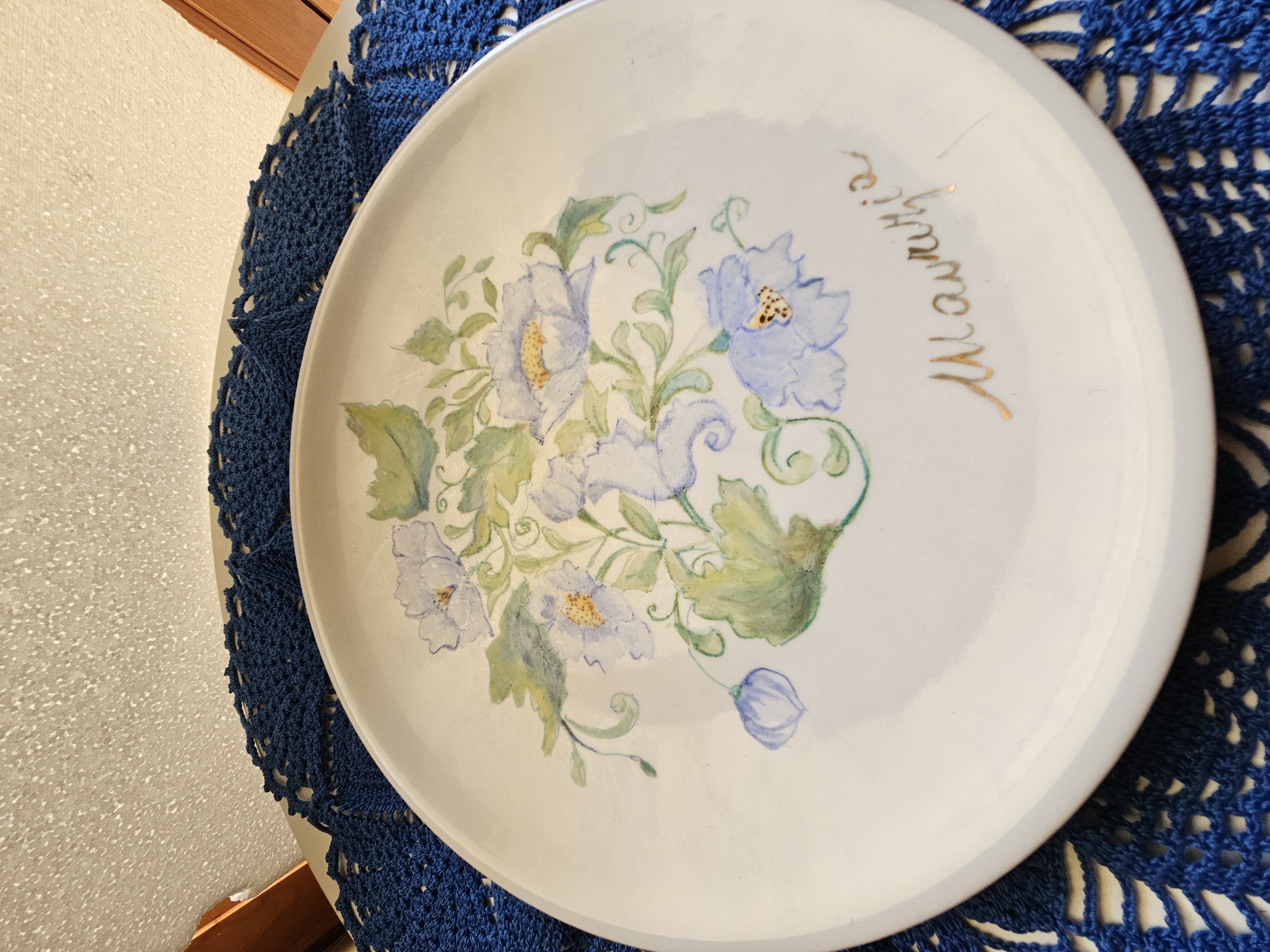 Piatto Decorativo “Boccioli Azzurri di Campo”