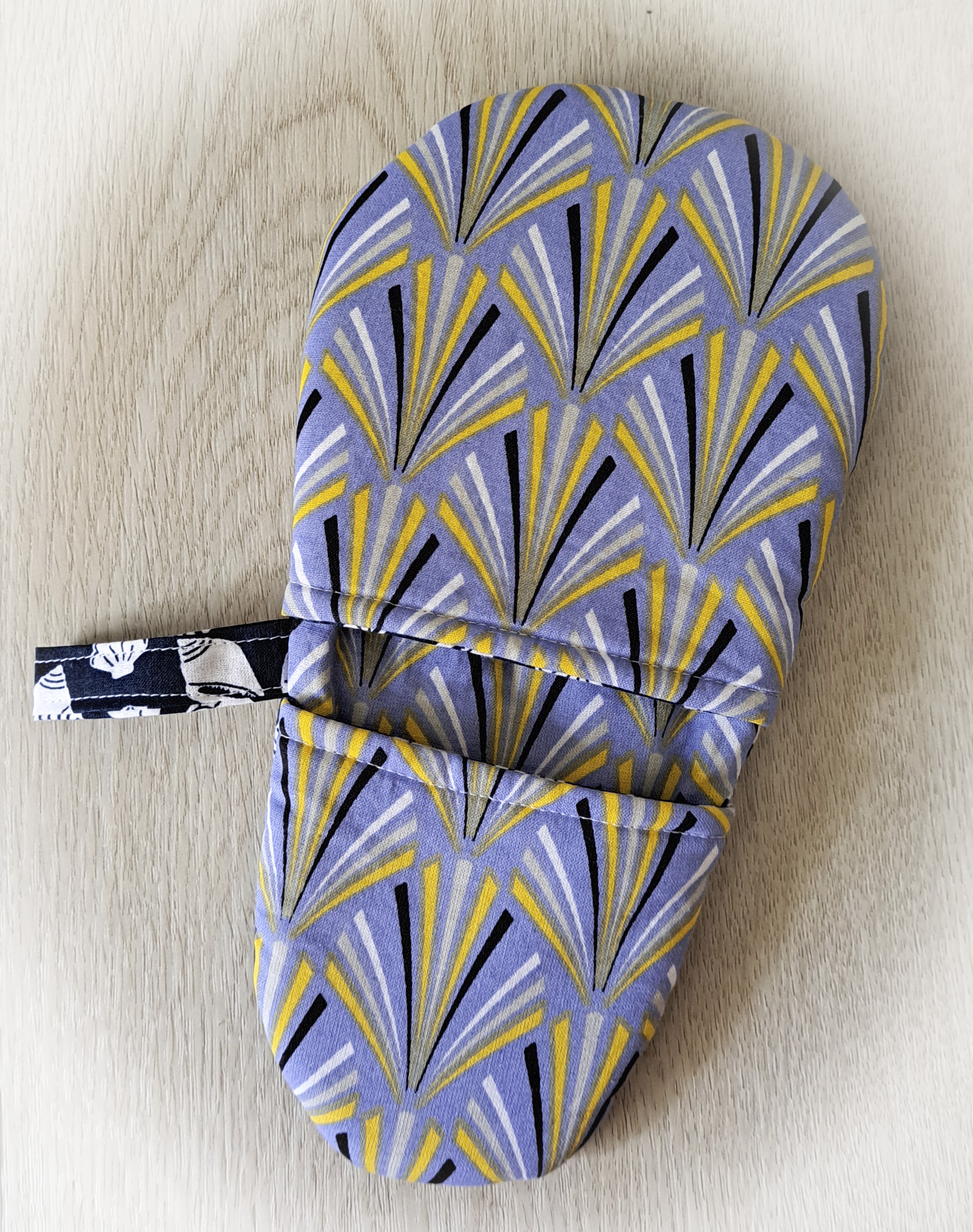 Handmade Colorful Shells Mini Oven Mitt/Finger Oven Mitt