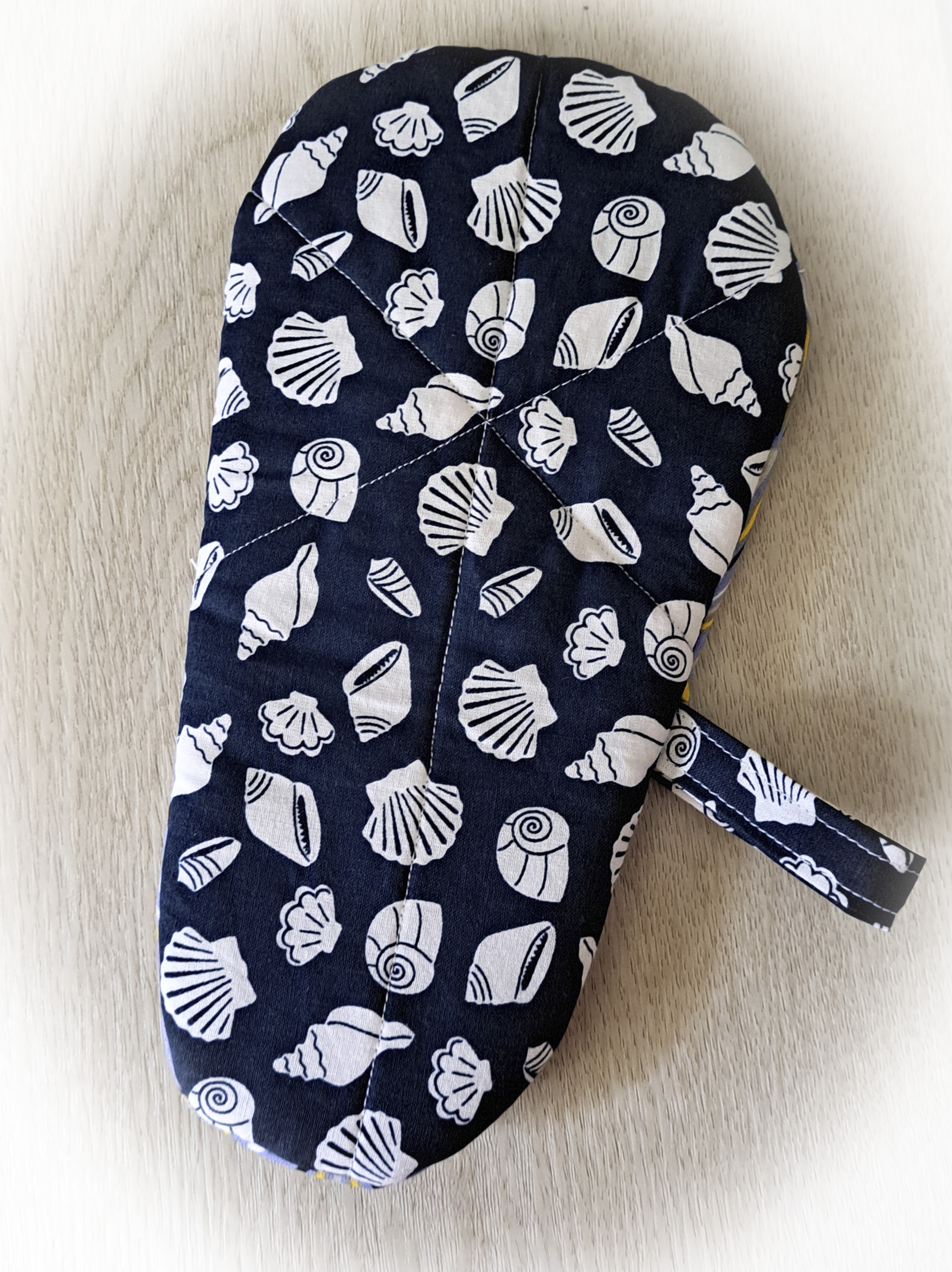 Handmade Colorful Shells Mini Oven Mitt/Finger Oven Mitt