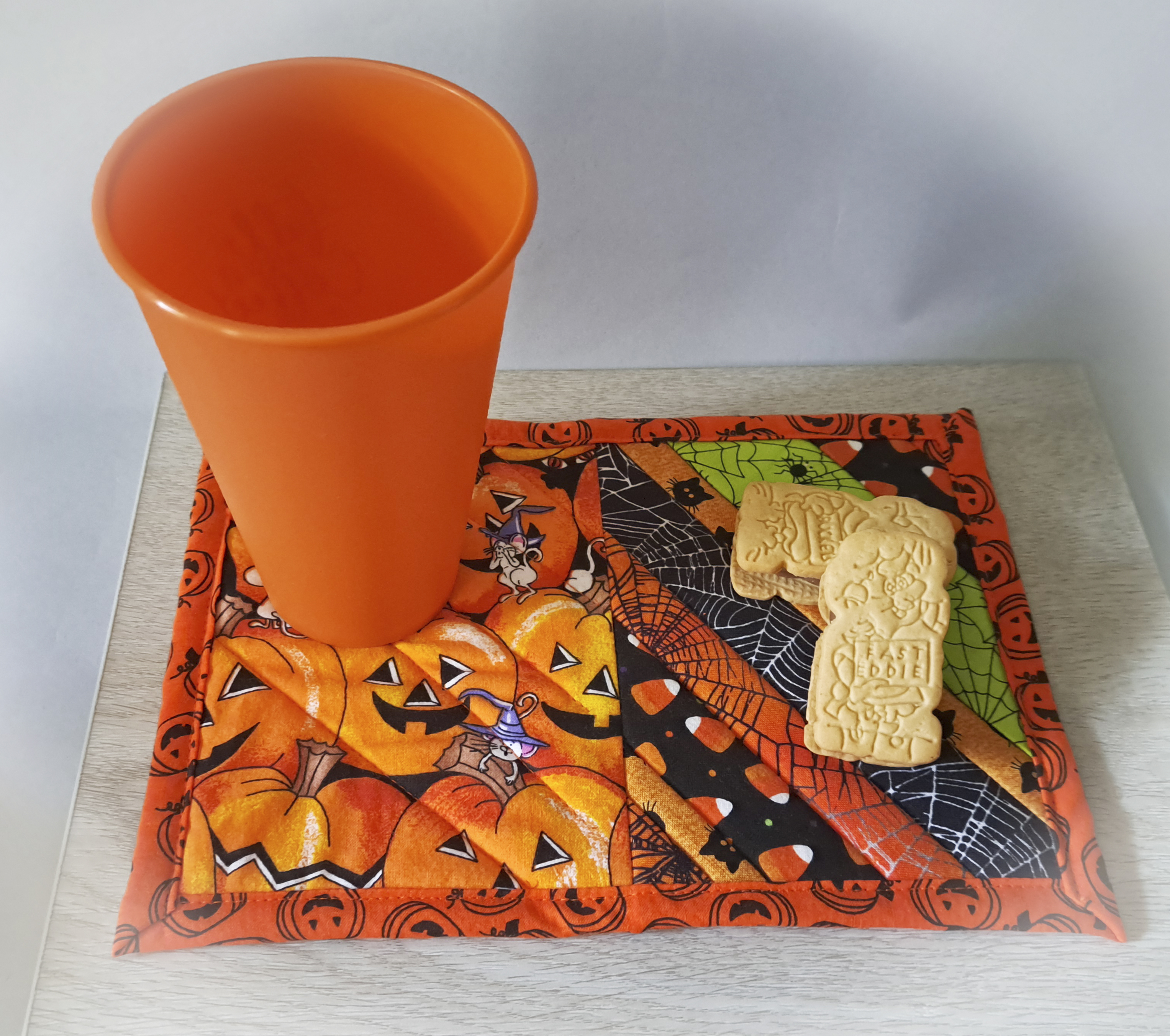 Handmade Halloween-themed Pumpkin Quilted Mug Rug - Set of 2