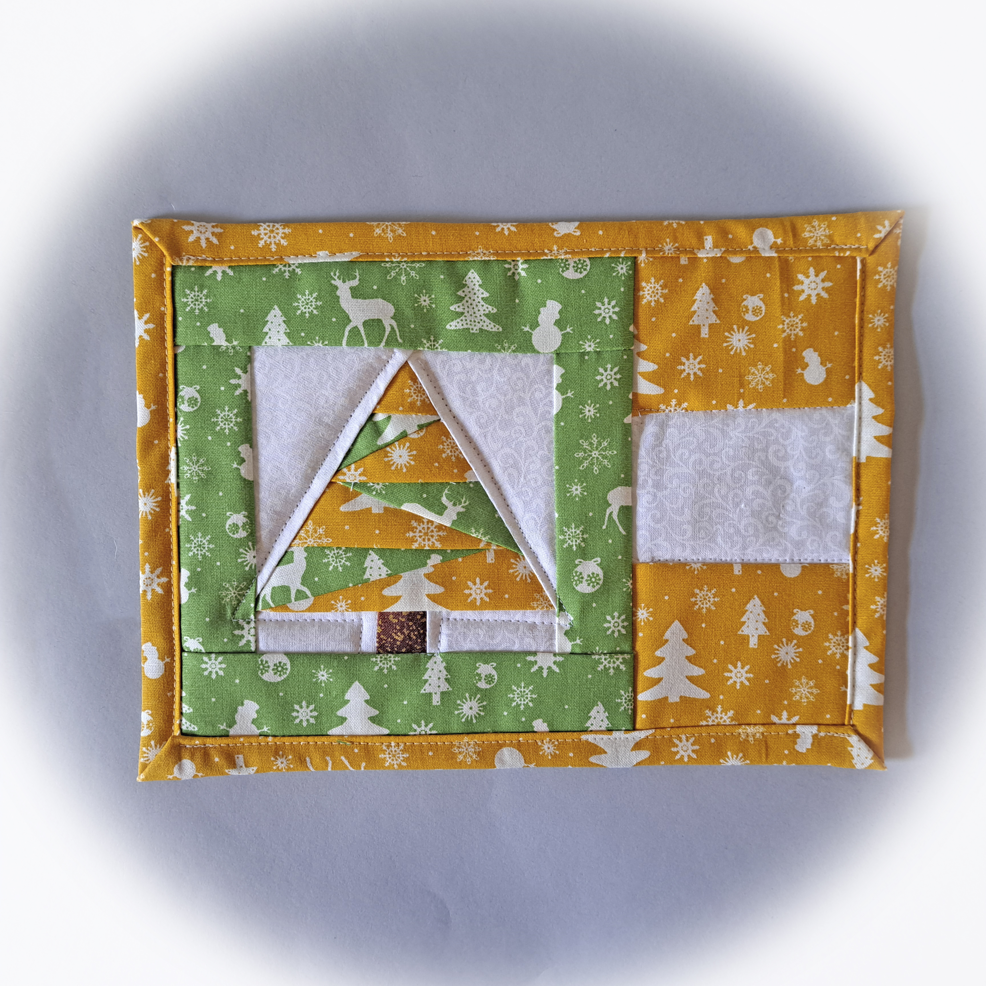 Handmade Fabric Quilted Mug Rug - Green and Gold Christmas Tree - Single