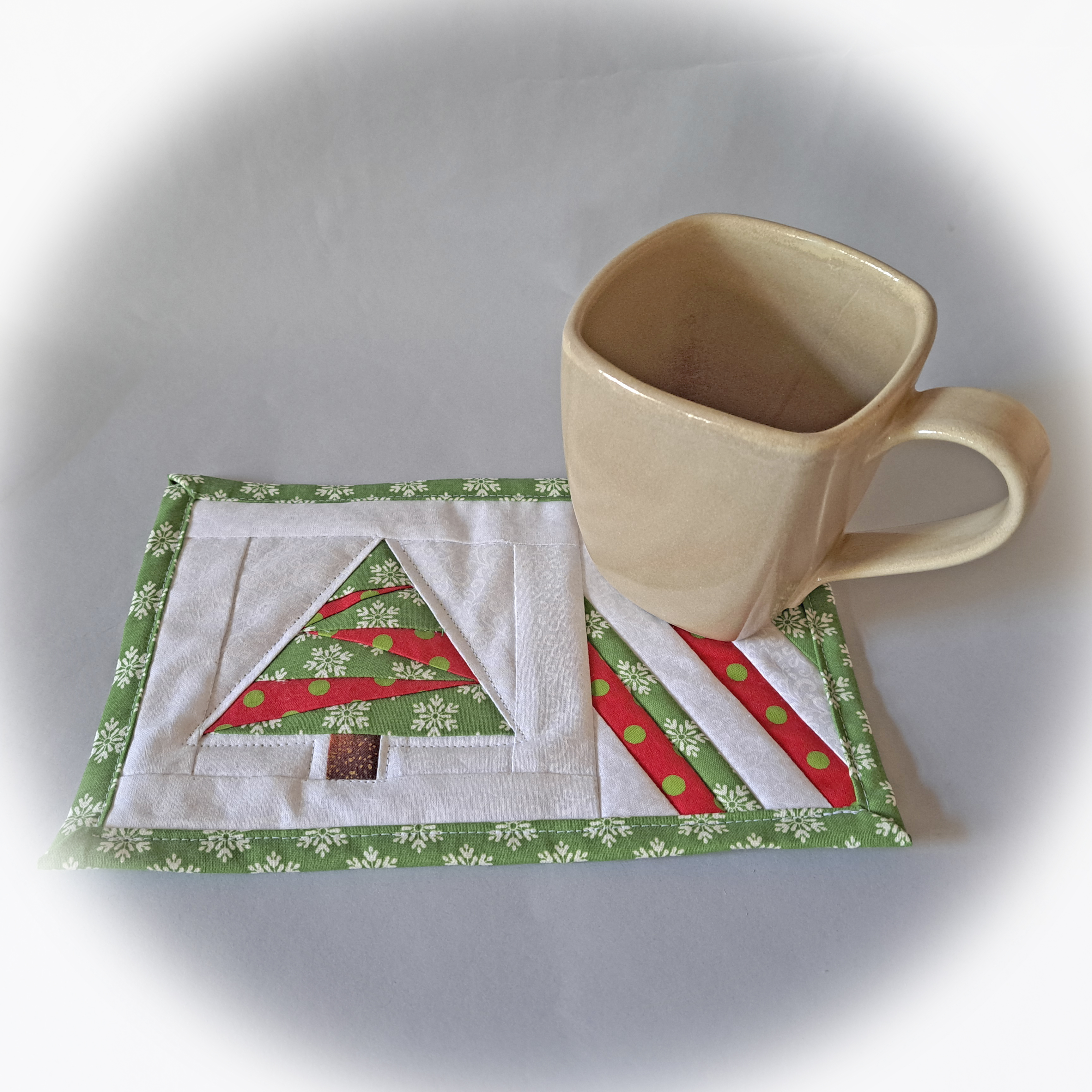 Handmade Fabric Quilted Mug Rug - Red and Green Christmas Tree - Single