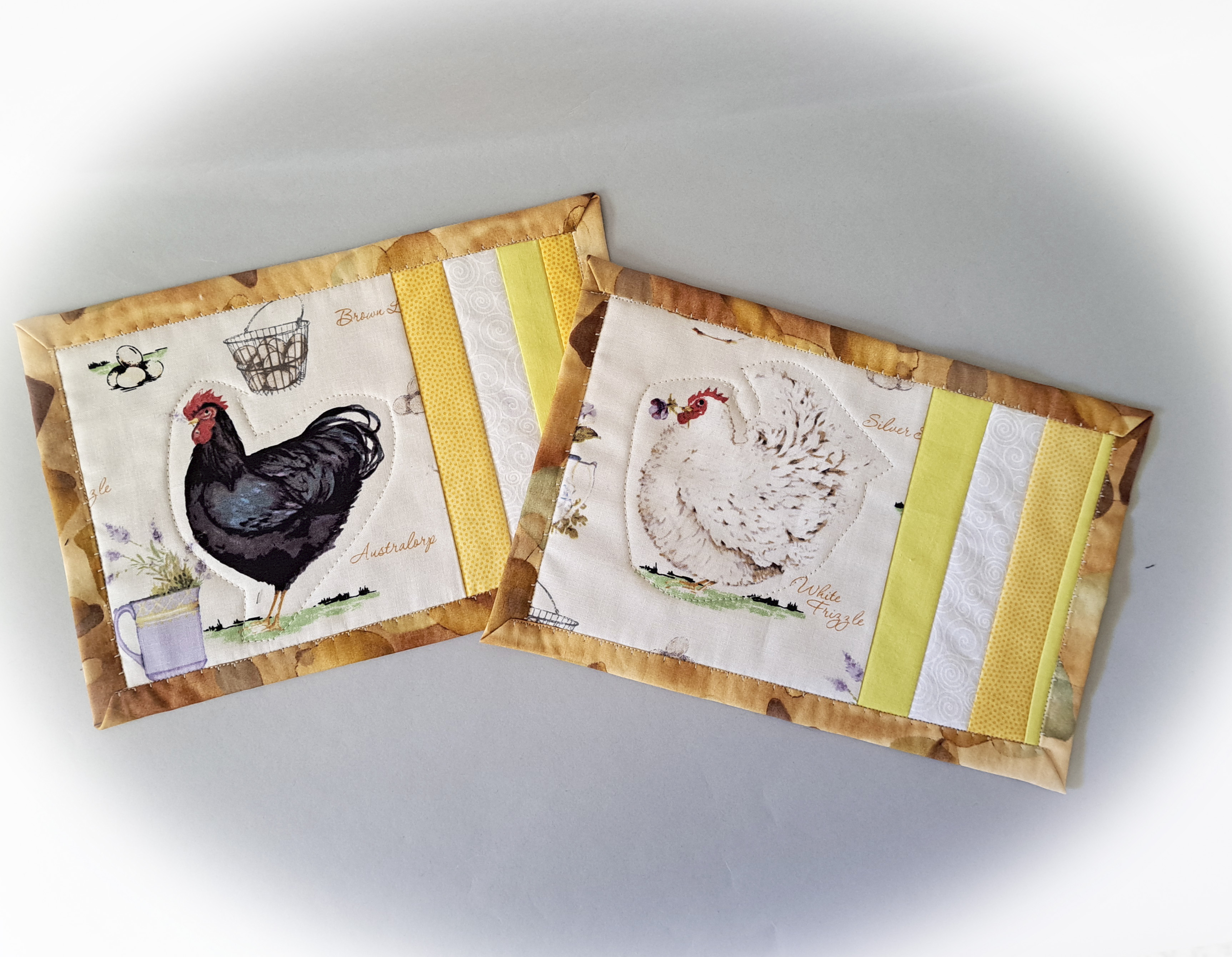 Rooster-Themed Quilted Mug Rug - Set of 2