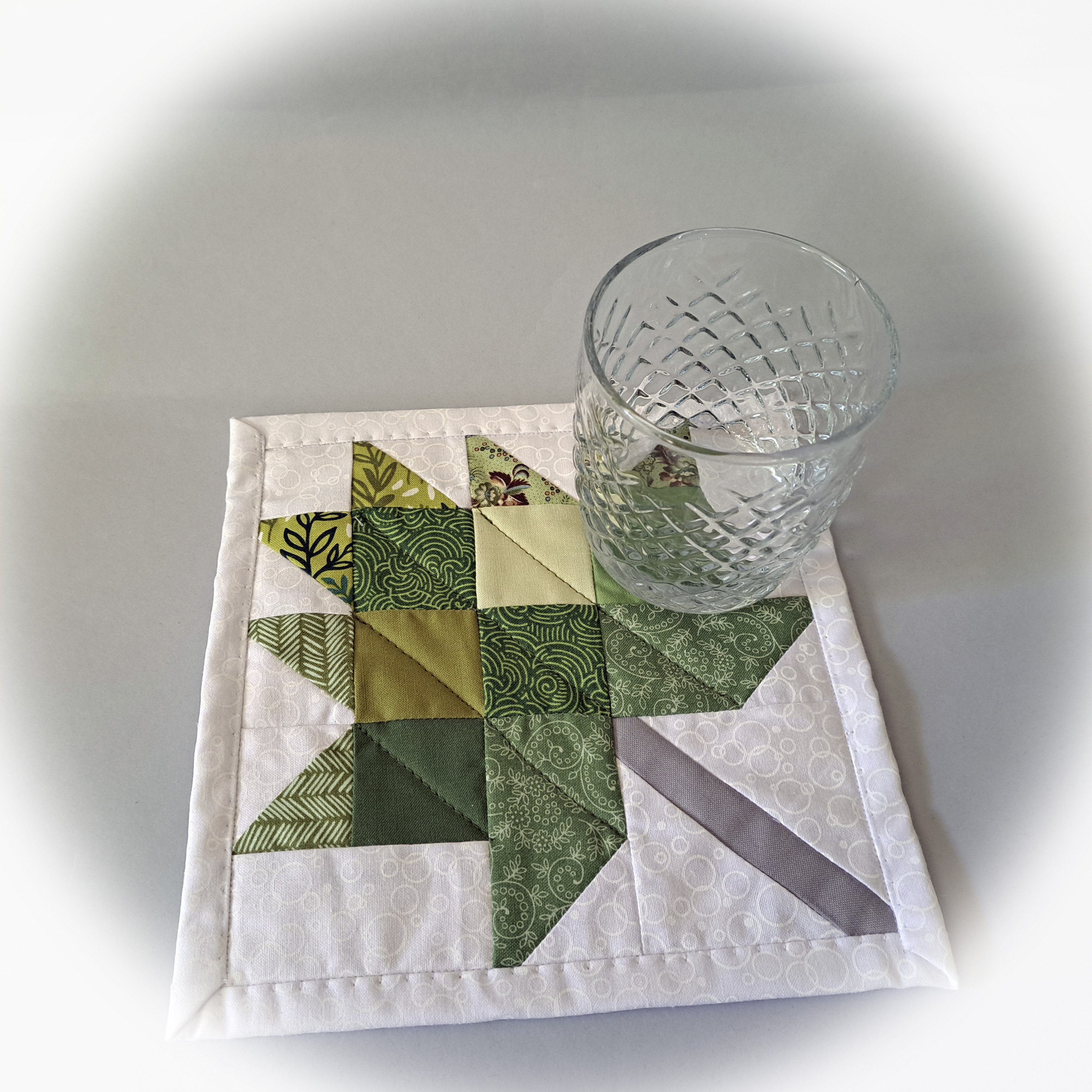 Green Leaf Mug Rug - Set of 2