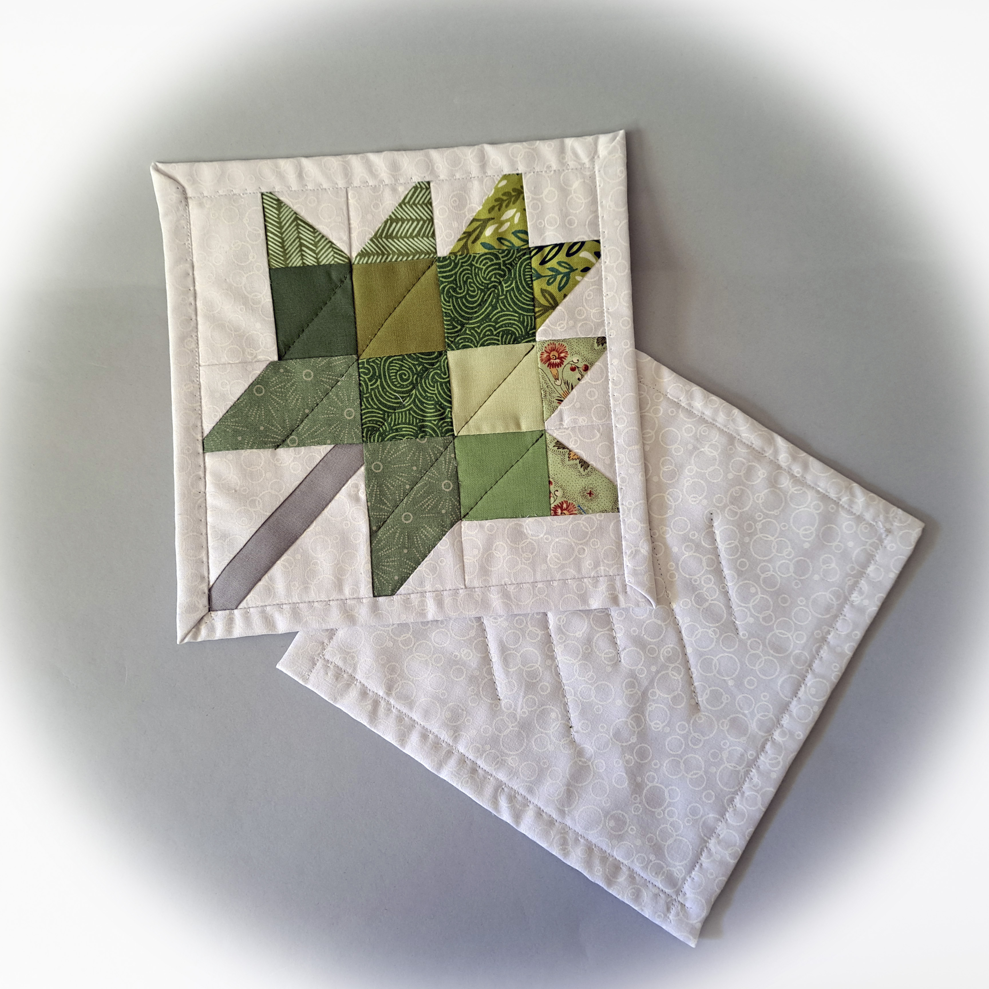 Green Leaf Mug Rug - Set of 2